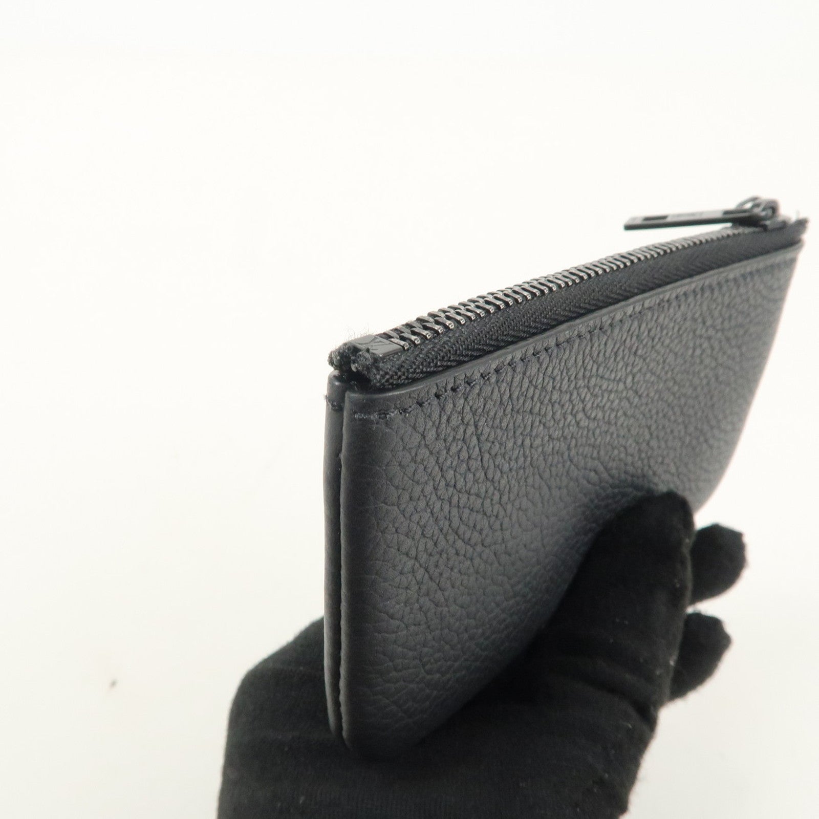 Louis Vuitton Aerogram Pochette Cles Coin Case Noir M81031