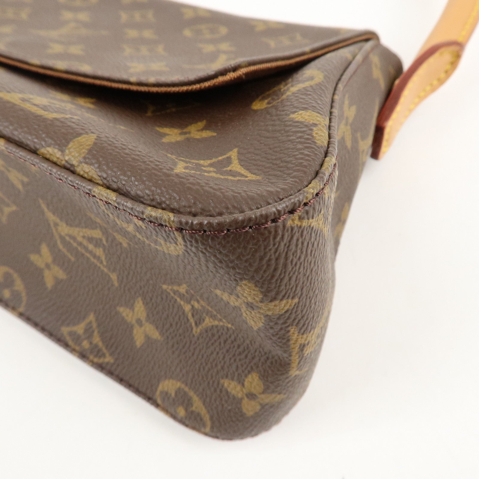 Louis Vuitton Monogram Mini Looping Shoulder Bag Hand Bag M51147 Used