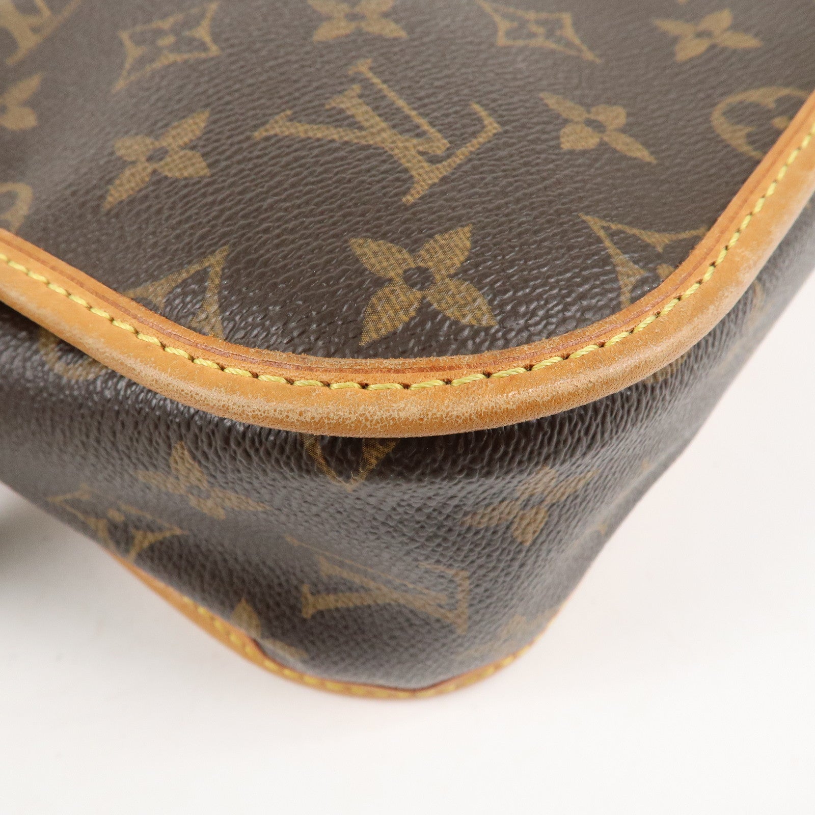 Louis Vuitton Monogram Messenger Bosphore PM Shoulder Bag M40106