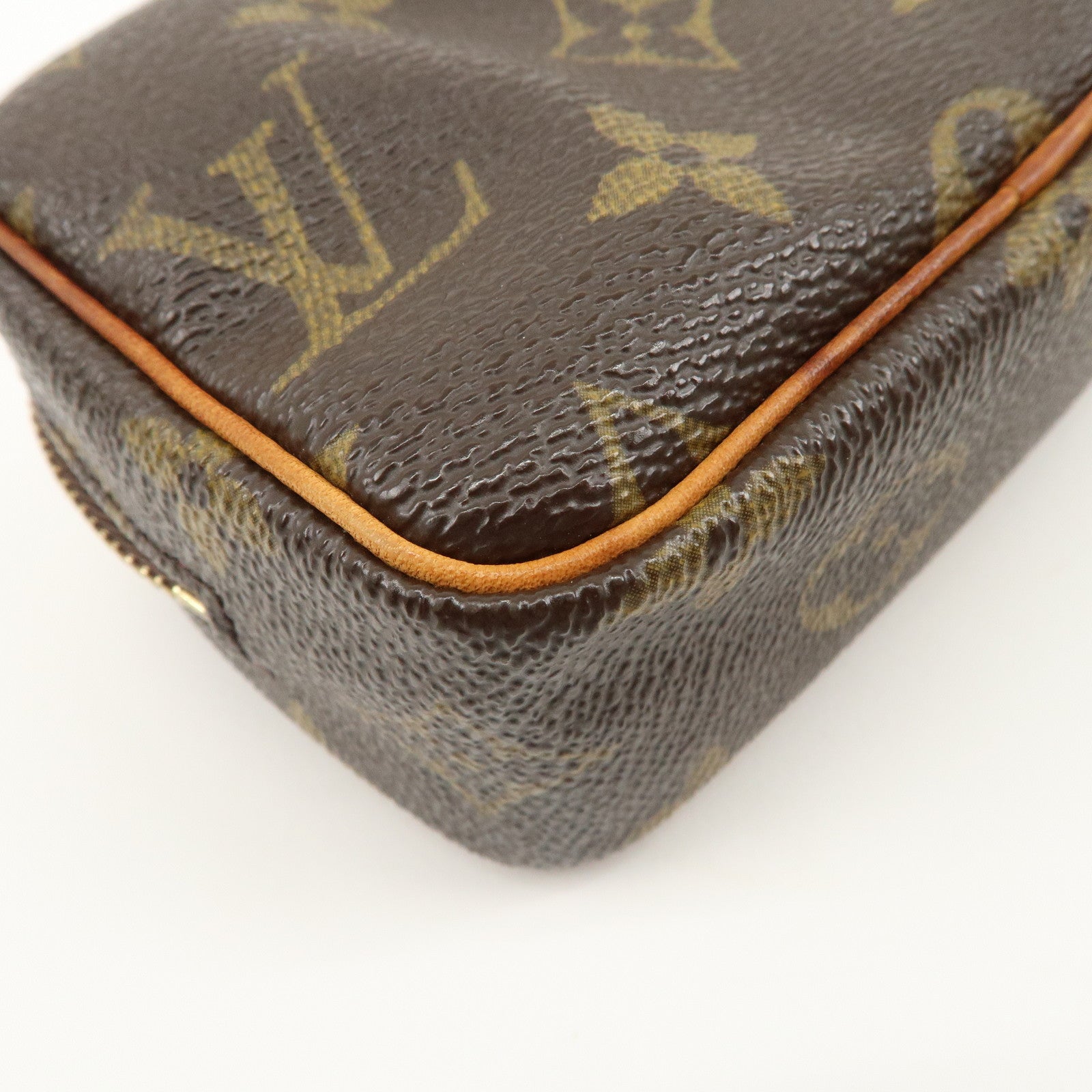 Louis Vuitton Monogram Trousse Wapity Pouch Camera Case M58030