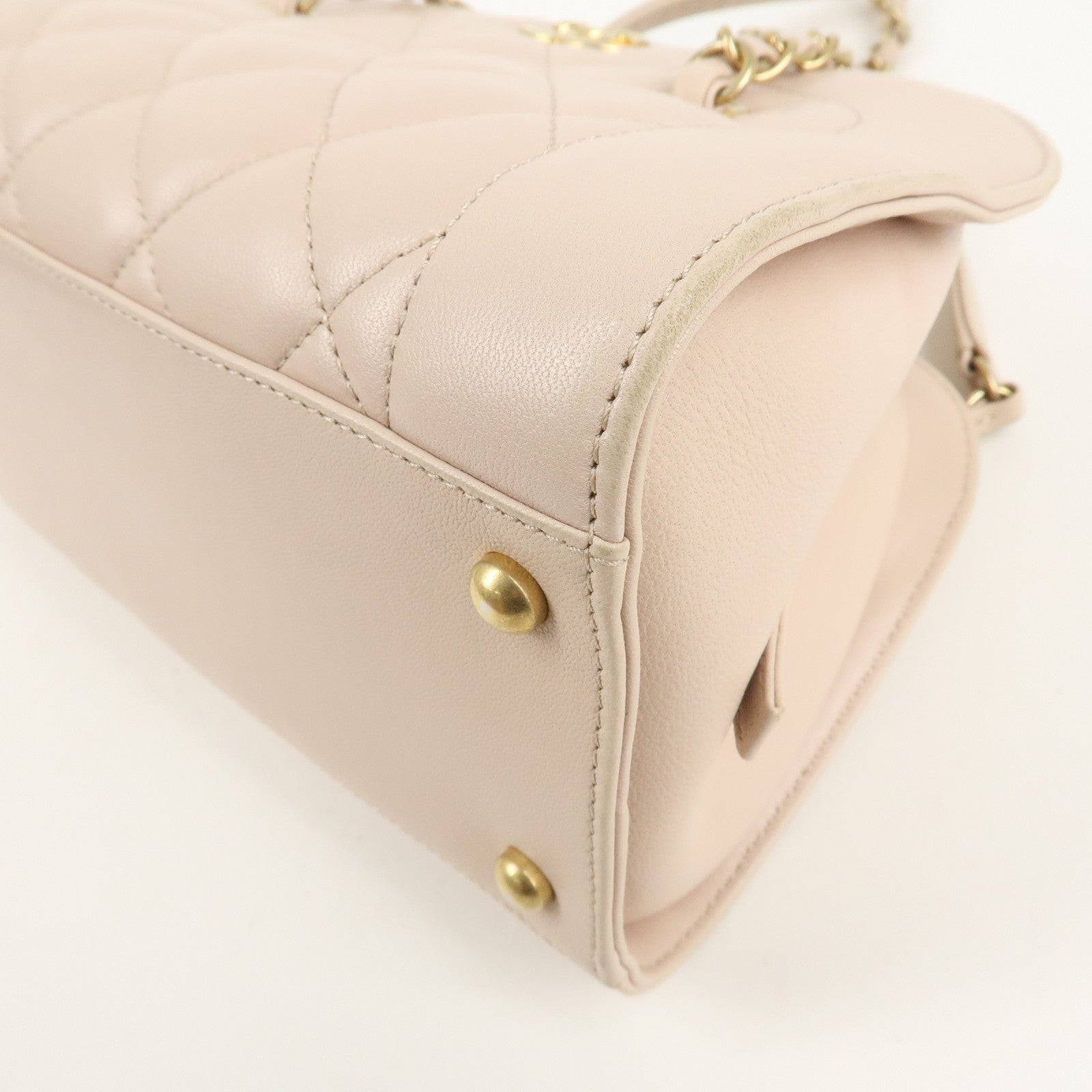 CHANEL Matelasse Lamb Skin Chain Shoulder Bag Pink Beige