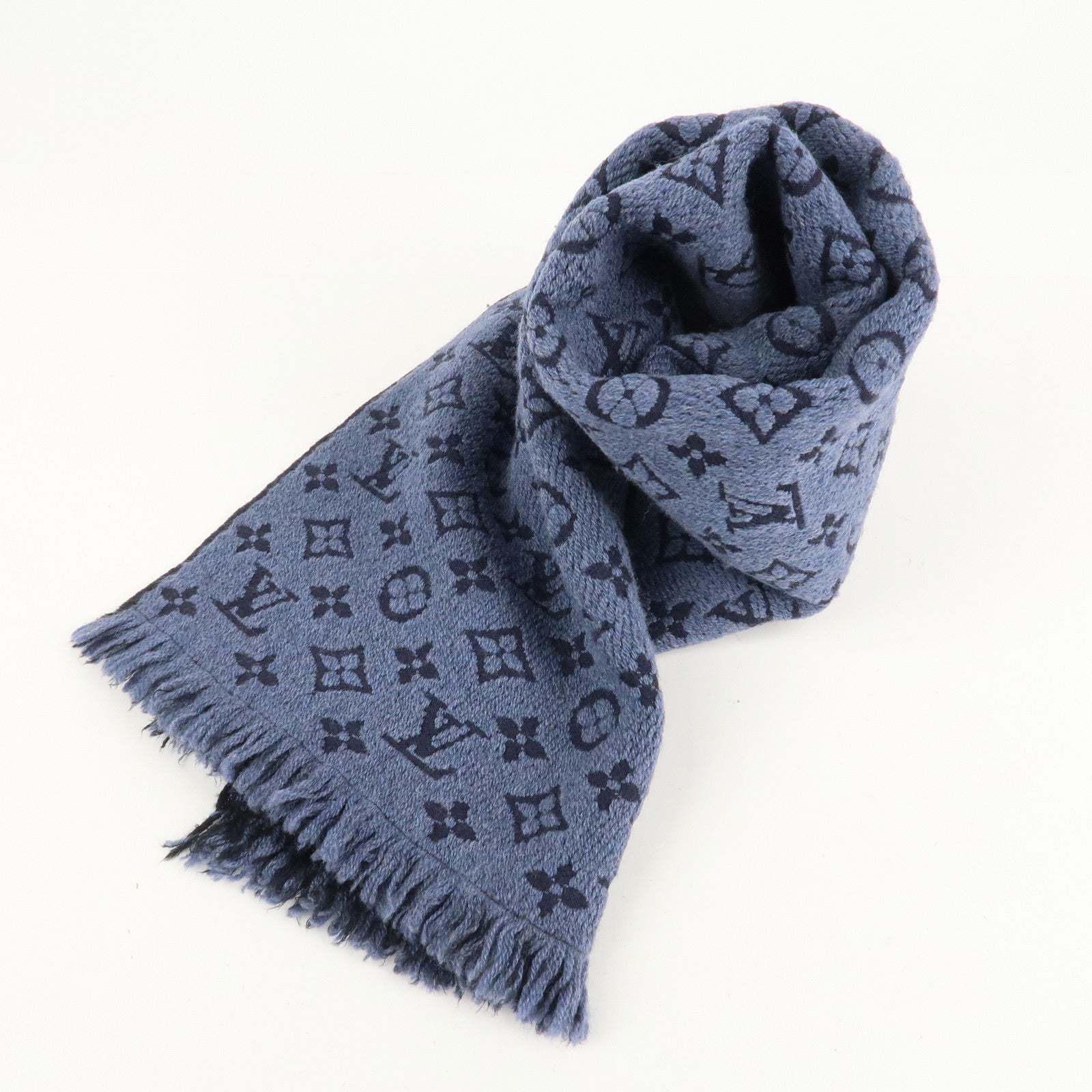 Louis Vuitton Monogram Escharpe Logo Classic Scarf Gray M78525