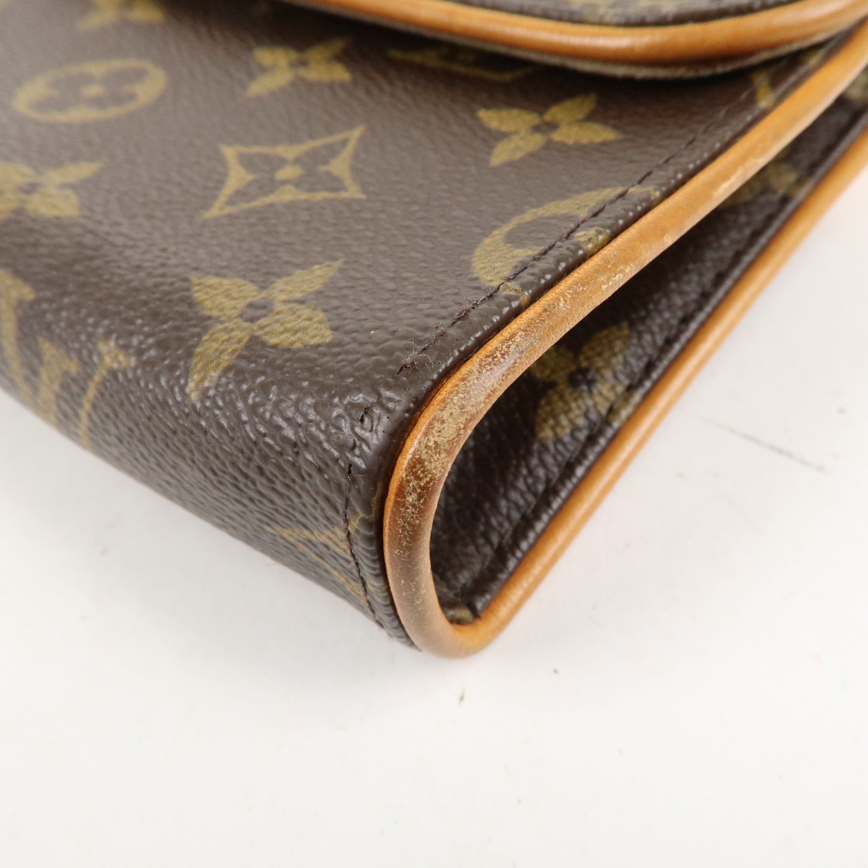 Louis Vuitton Monogram Pochette Florentine WaistBag Belt XS M51855