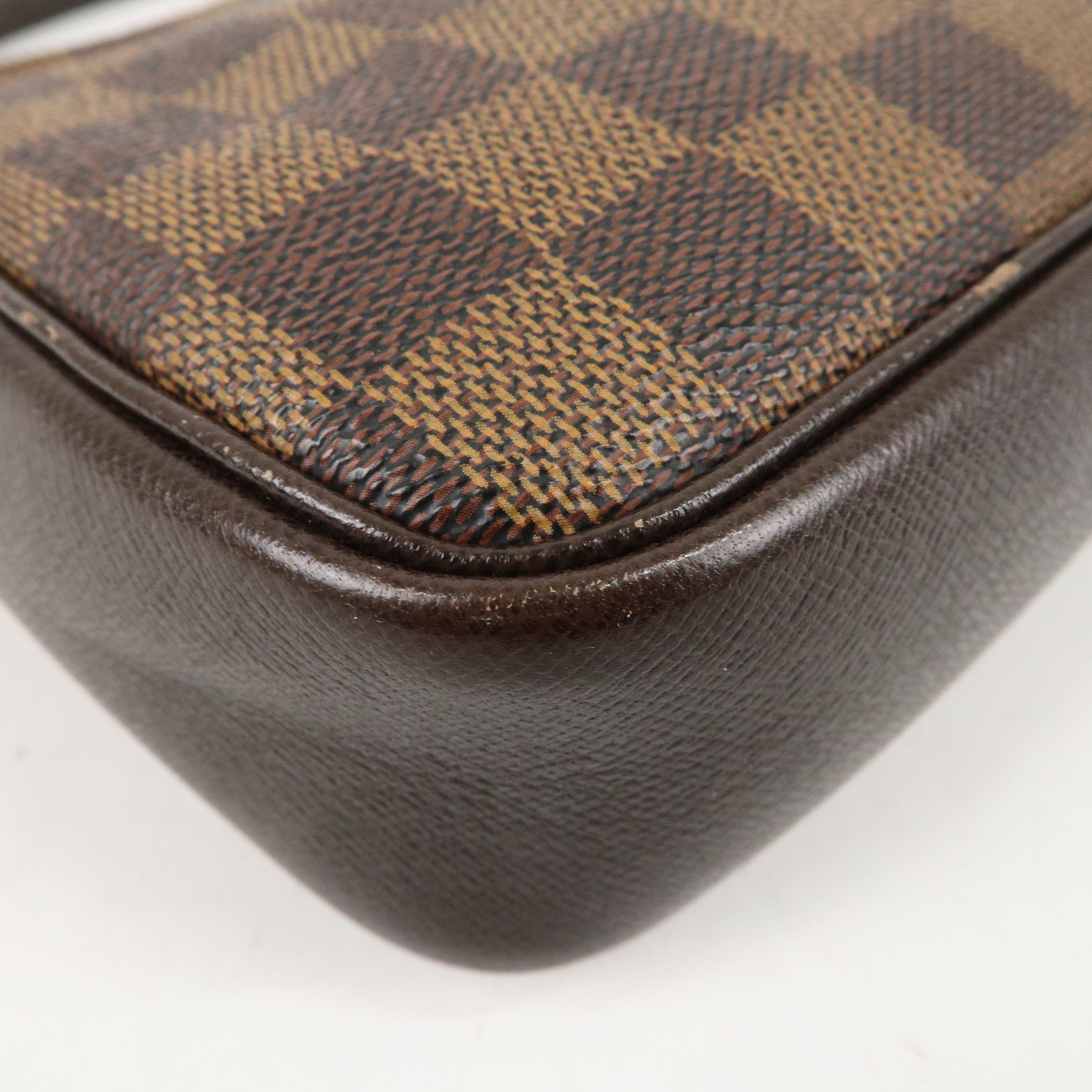 Louis Vuitton Damier Trousse Makeup Accessory Pouch N51982