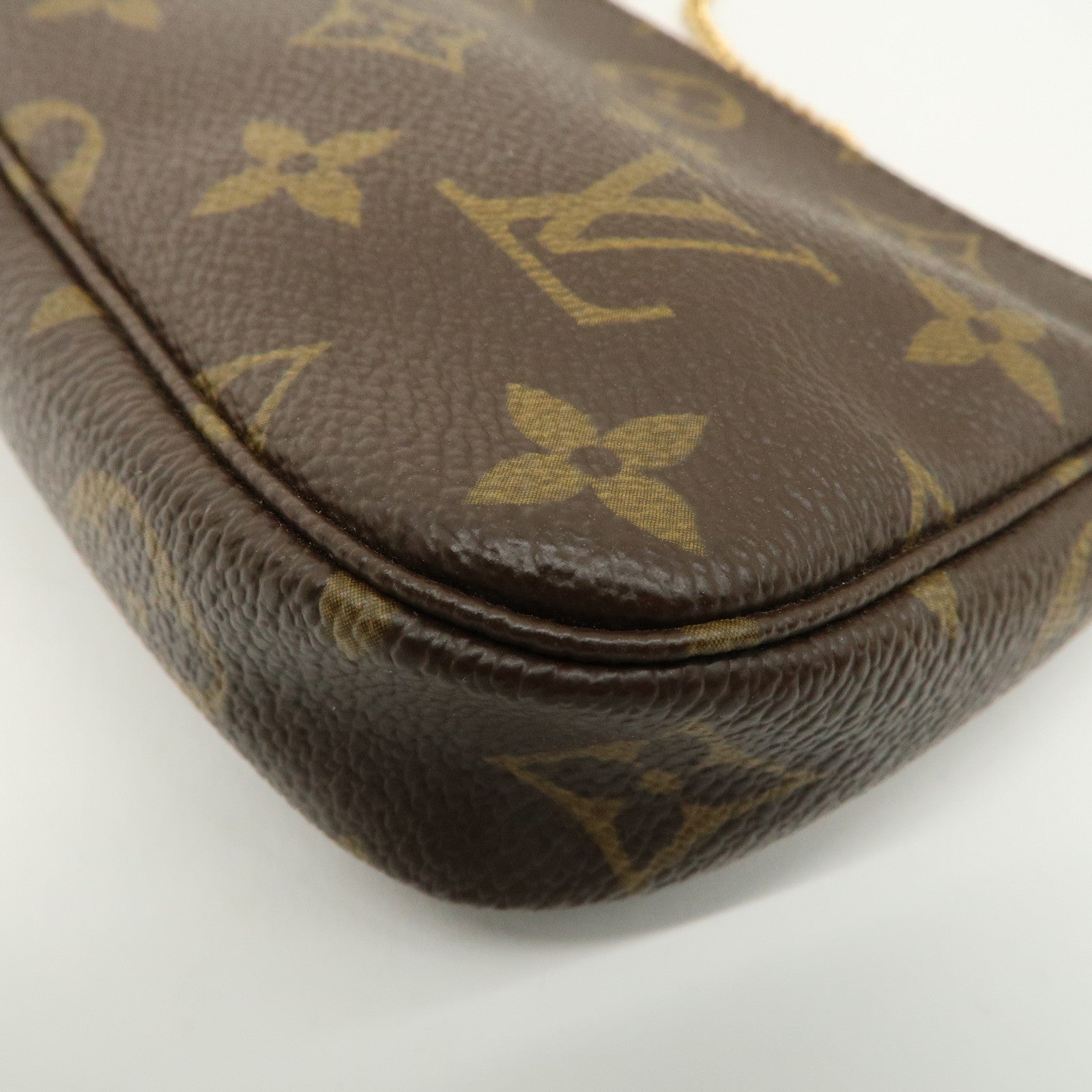 Louis Vuitton Monogram Mini Pochette Accessoires Pouch M58009