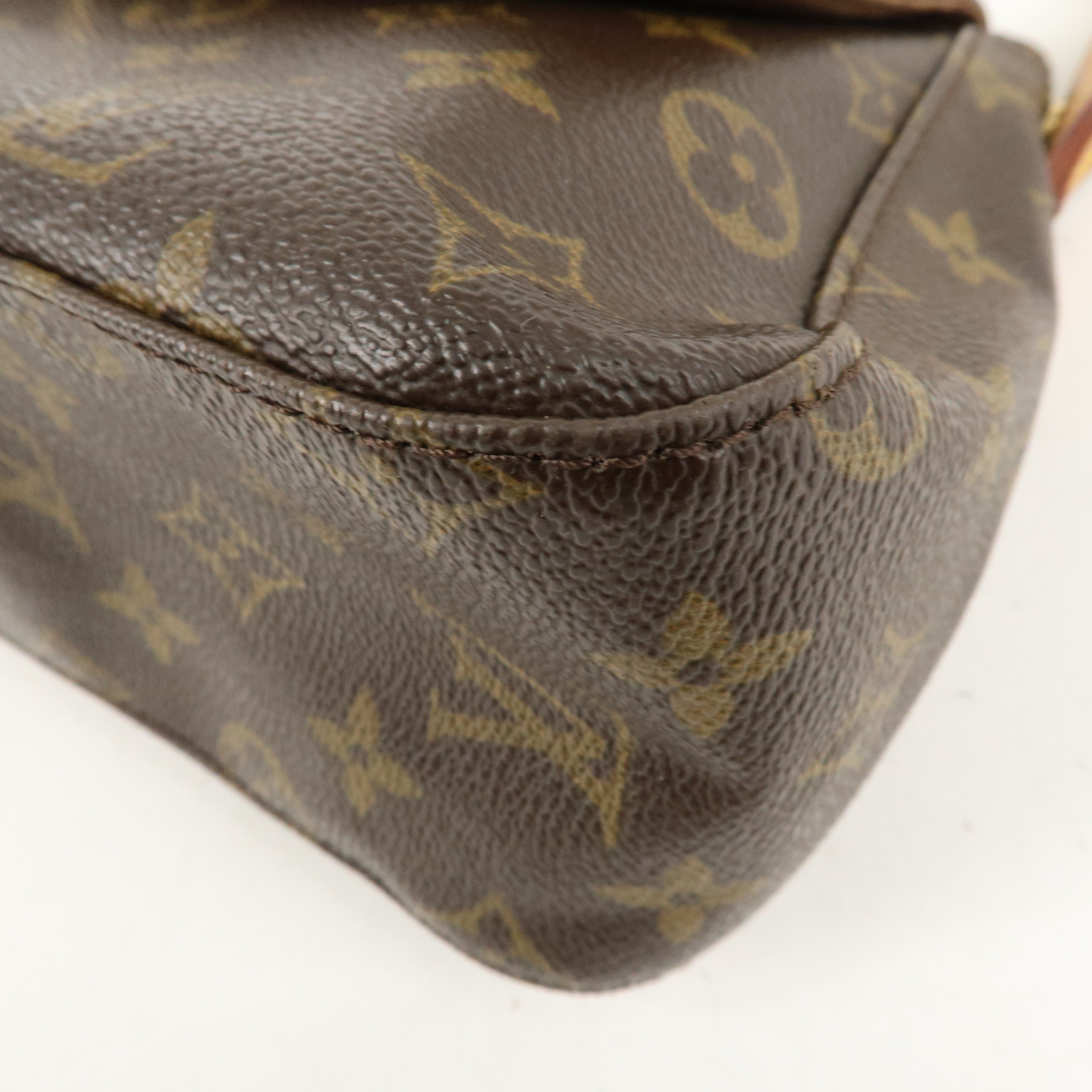 Louis Vuitton Monogram Mini Looping Shoulder Bag Hand Bag M51147