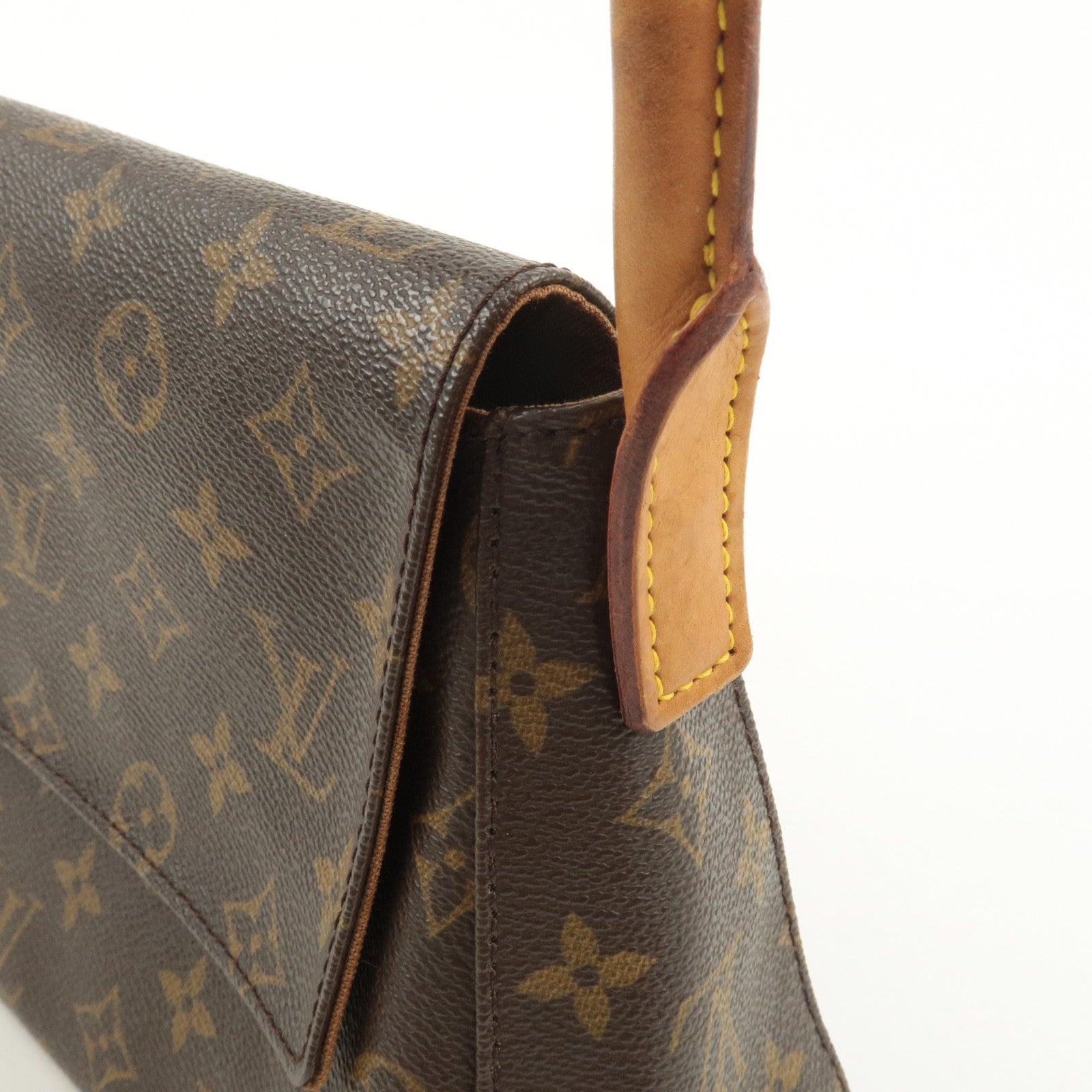 Louis Vuitton Monogram Mini Looping Shoulder Bag Hand Bag M51147