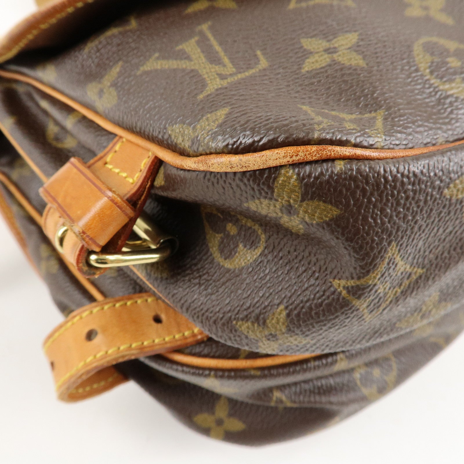 Louis Vuitton Monogram Saumur 30 Crossbody Bag Brown M42256 Used