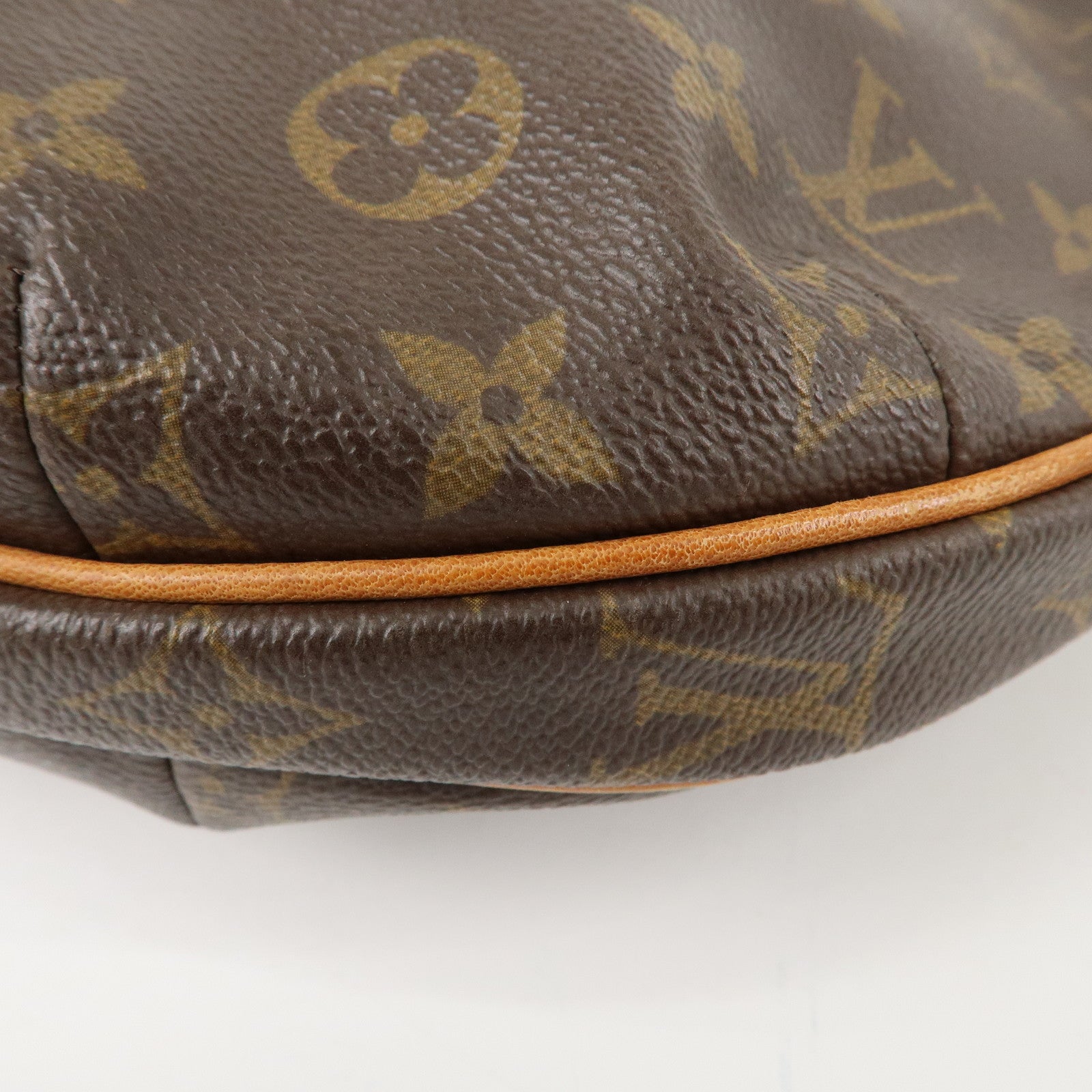 Louis Vuitton Monogram Croissant MM Shoulder Bag Hand Bag M51512