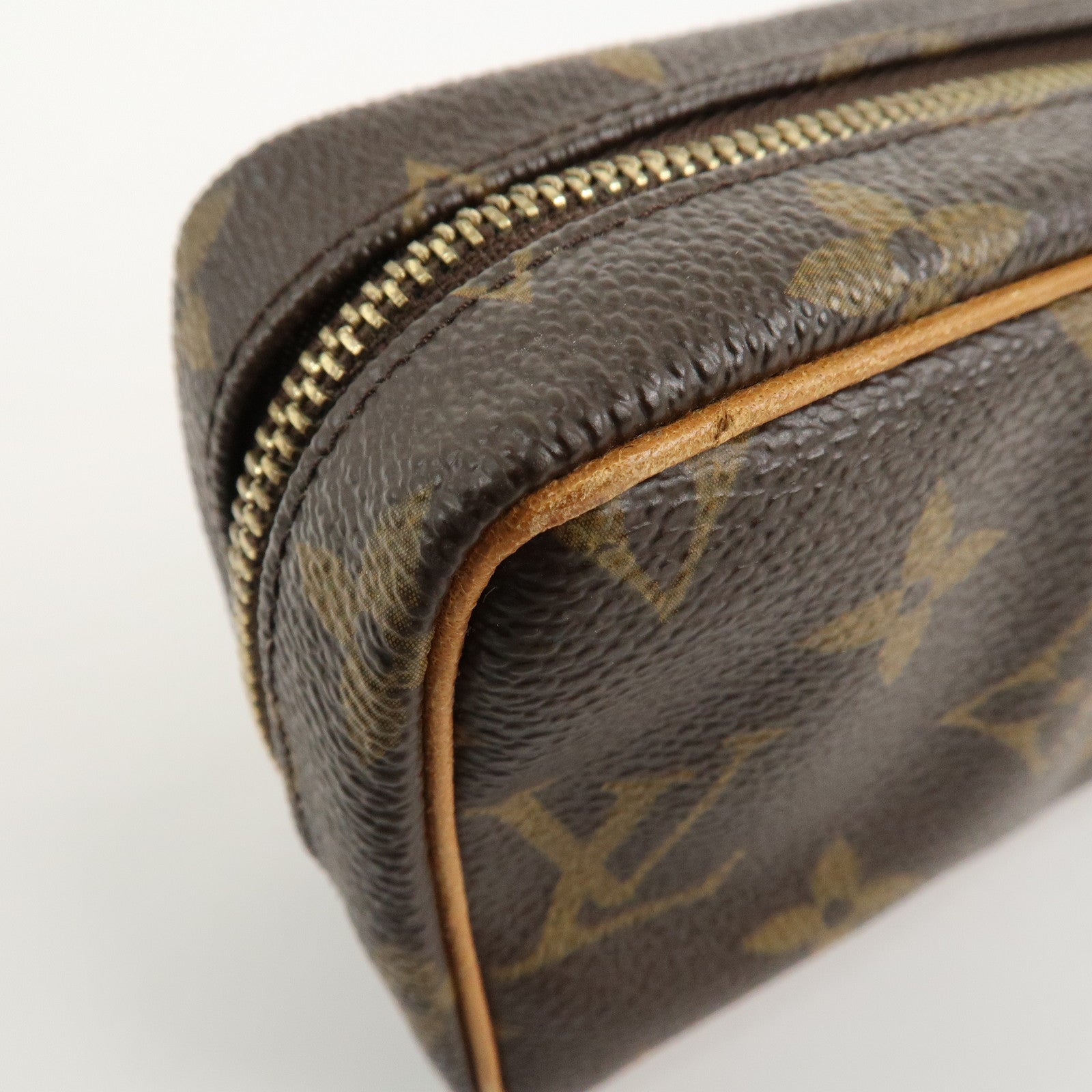 Louis Vuitton Monogram Trousse Wapity Pouch Camera Case M58030