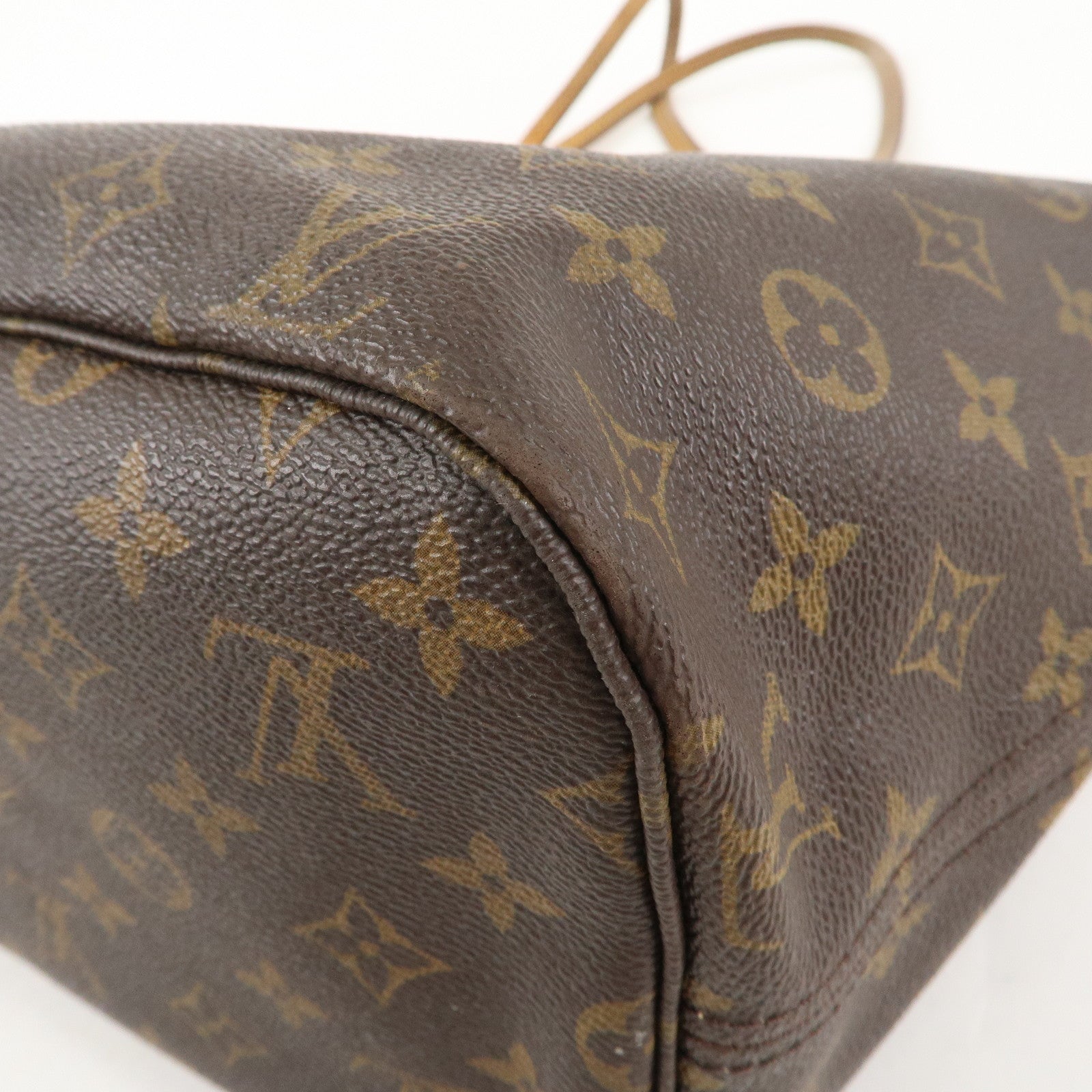 Louis Vuitton Monogram Neverfull MM Tote Bag Brown M40156