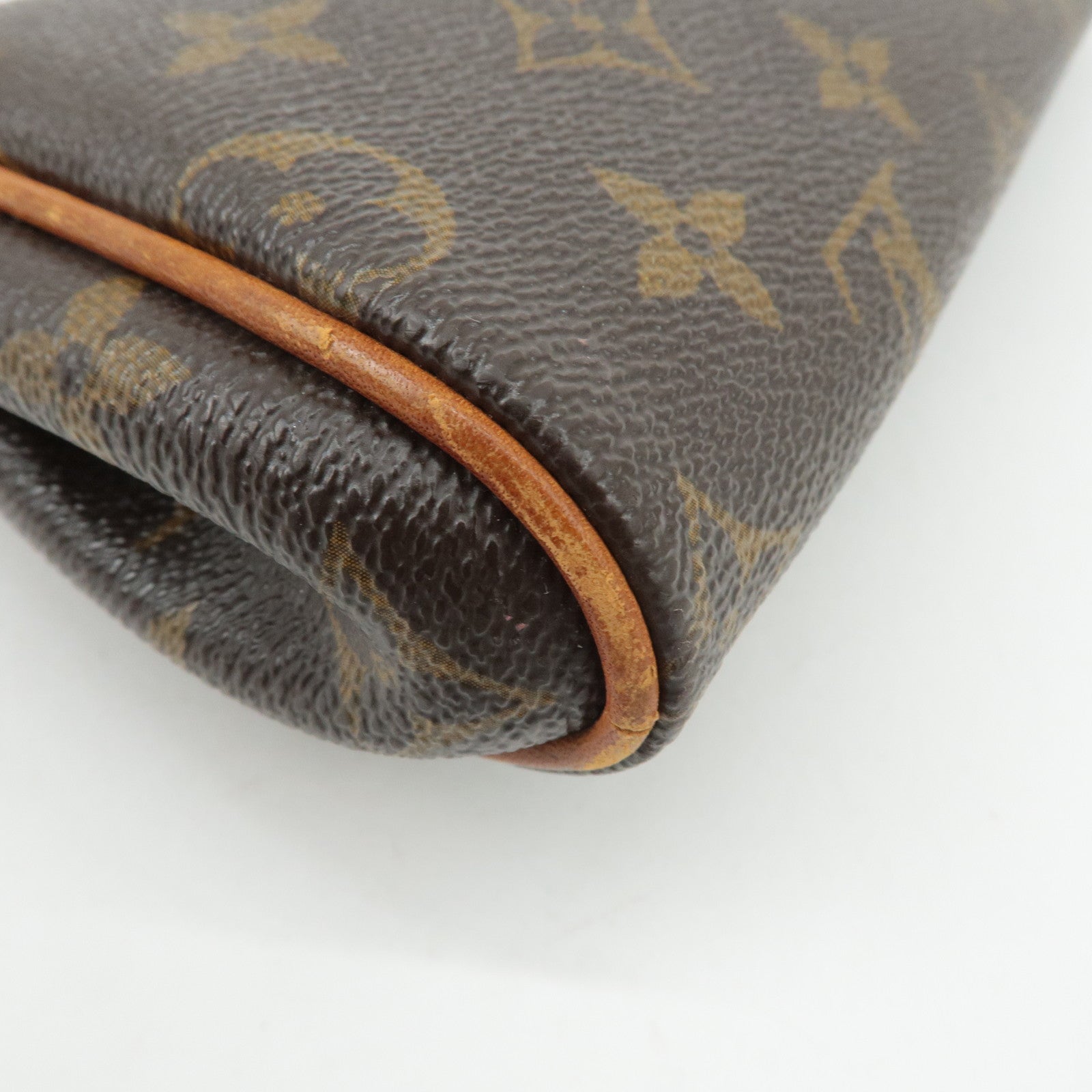 Louis Vuitton Monogram Eva 2 Way Pouch Shoulder Bag M95567