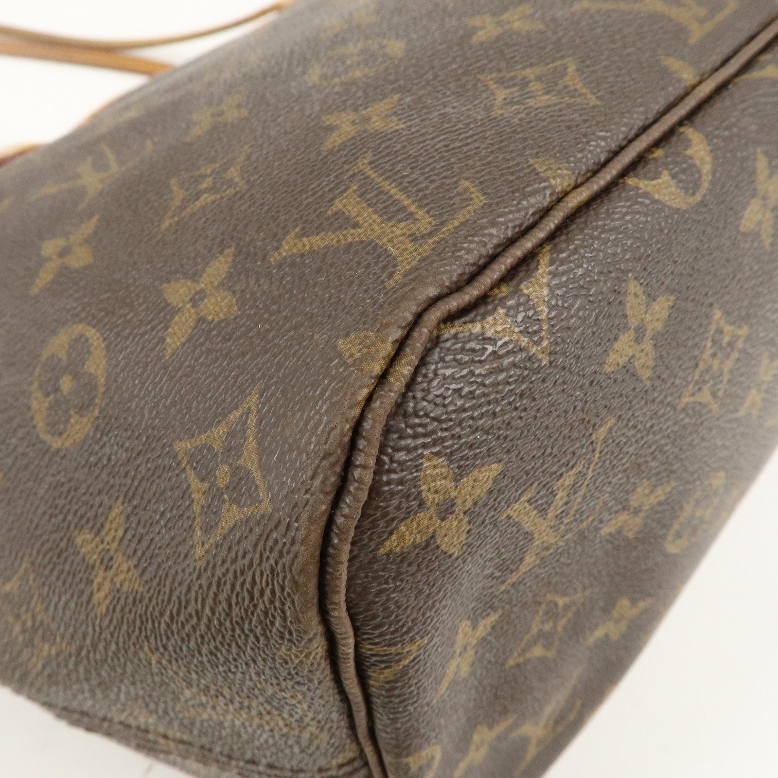 Louis Vuitton Monogram Neverfull MM Tote Bag Brown M40156