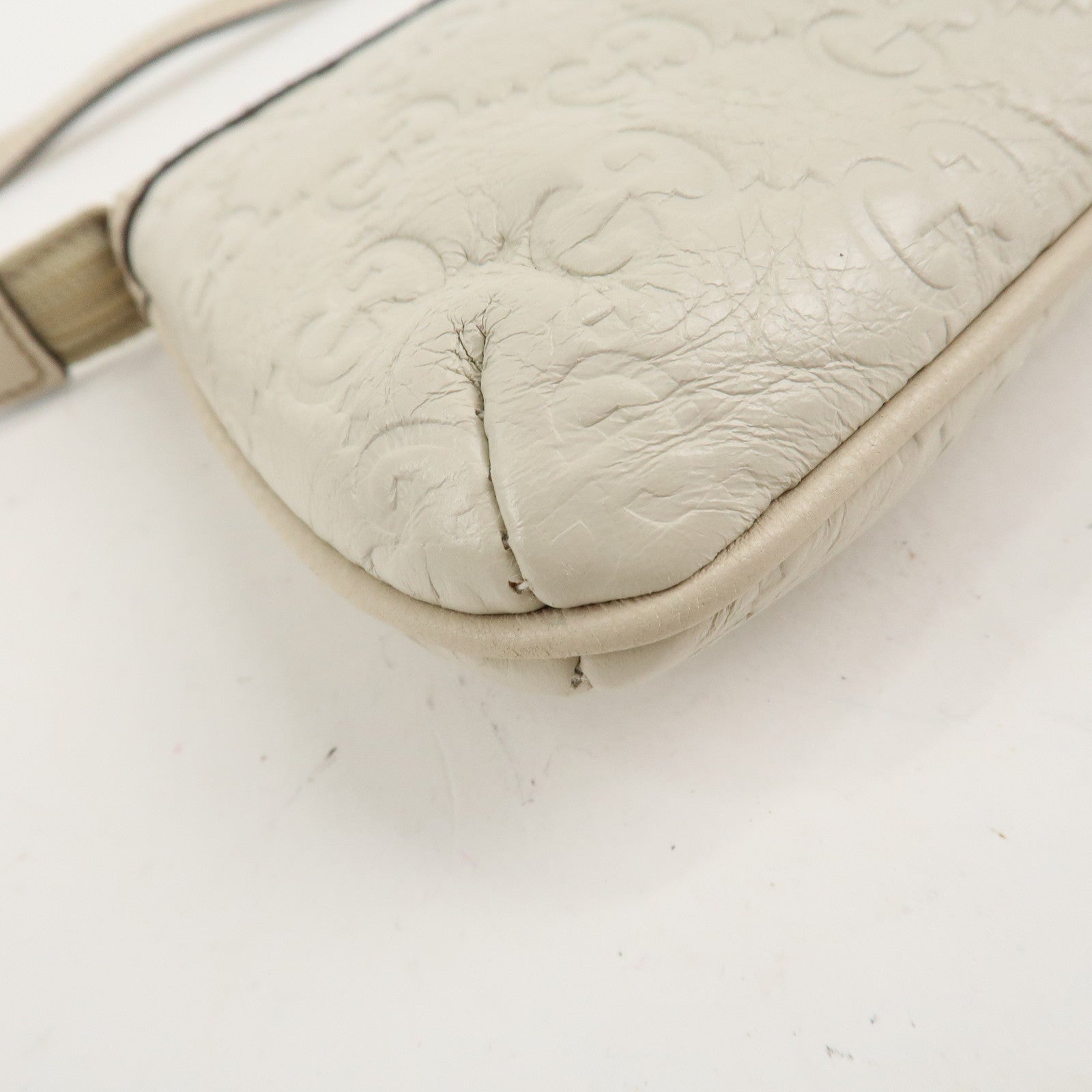 GUCCI Guccissima Leather Pouch Shoulder Bag Ivory 272381 Used