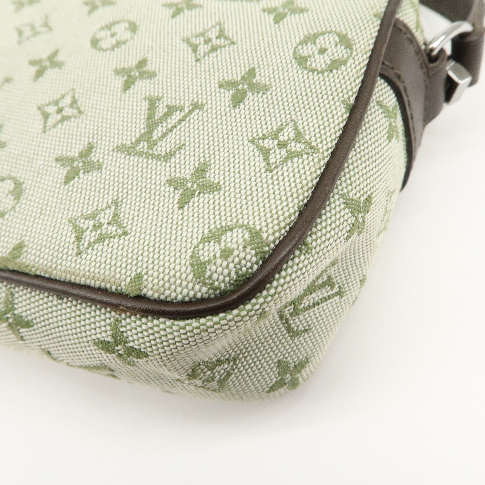 Louis Vuitton Monogram Mini Comte Dufé Pochette Fairy Tail M92274