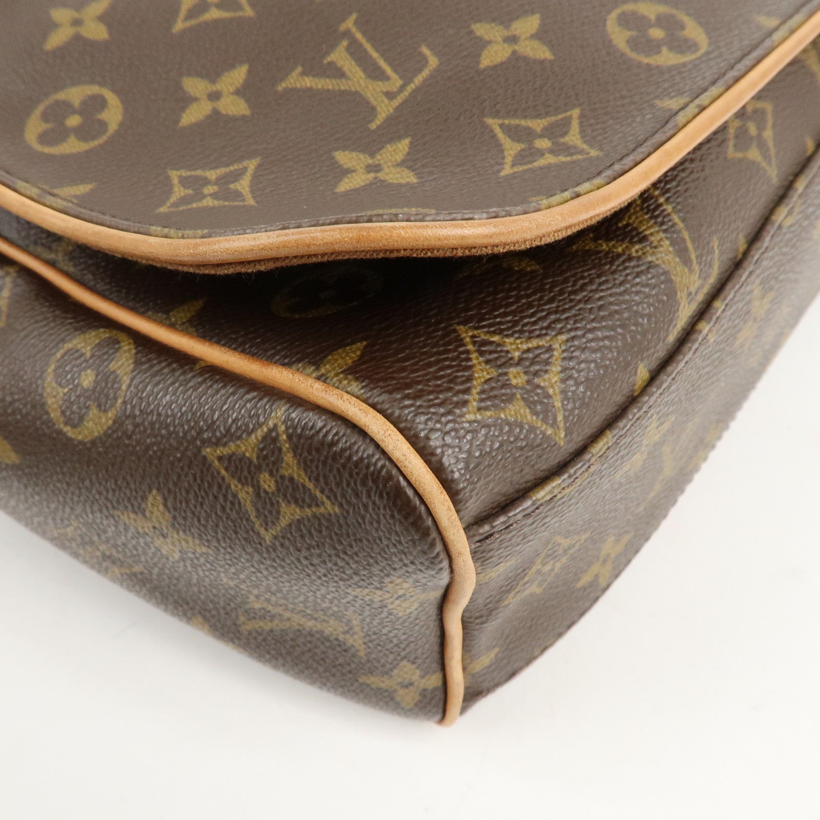 Louis Vuitton Monogram Abbesses Messenger Bag Hand Bag M45257 Used