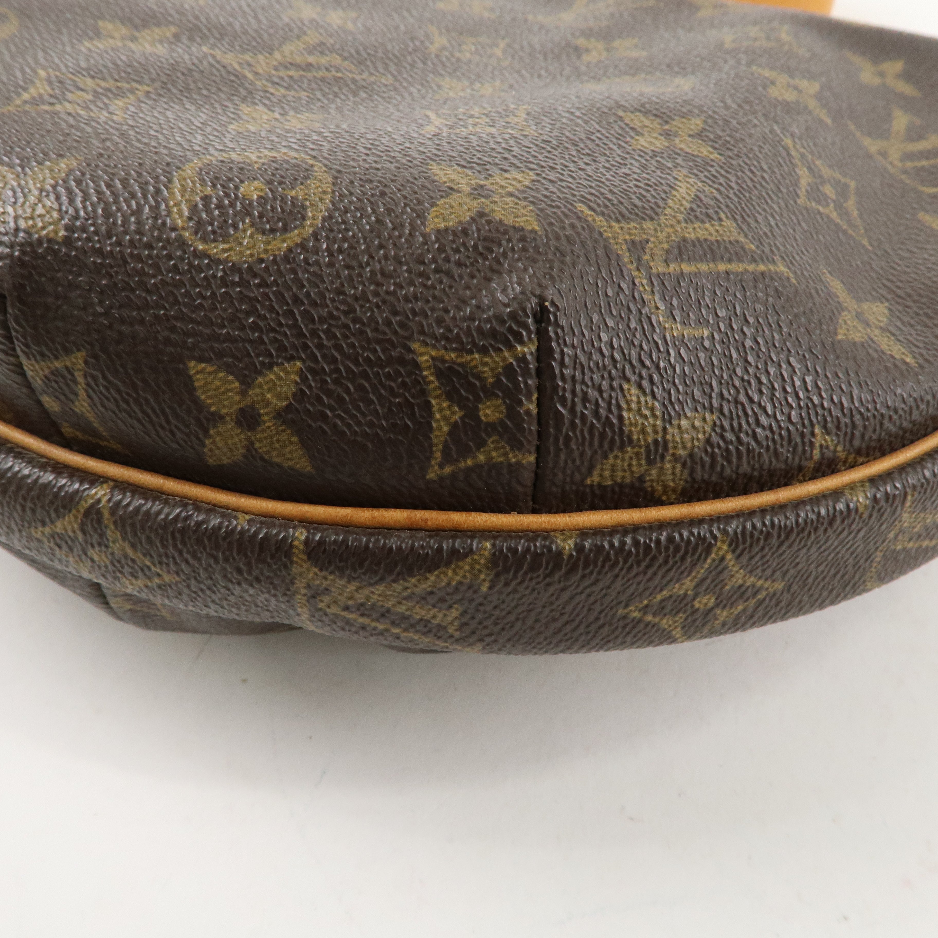 Louis Vuitton Monogram Croissant MM Shoulder Bag Hand Bag M51512