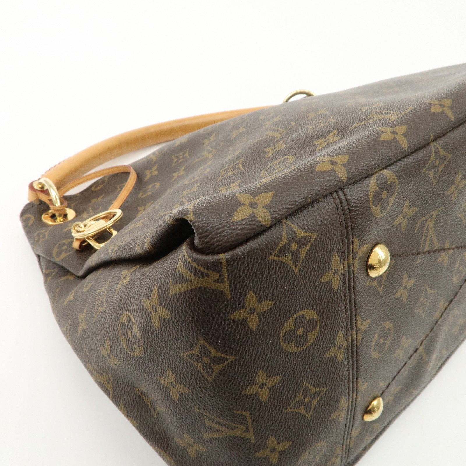 Louis Vuitton Monogram Artsy MM Shoulder Bag M40249