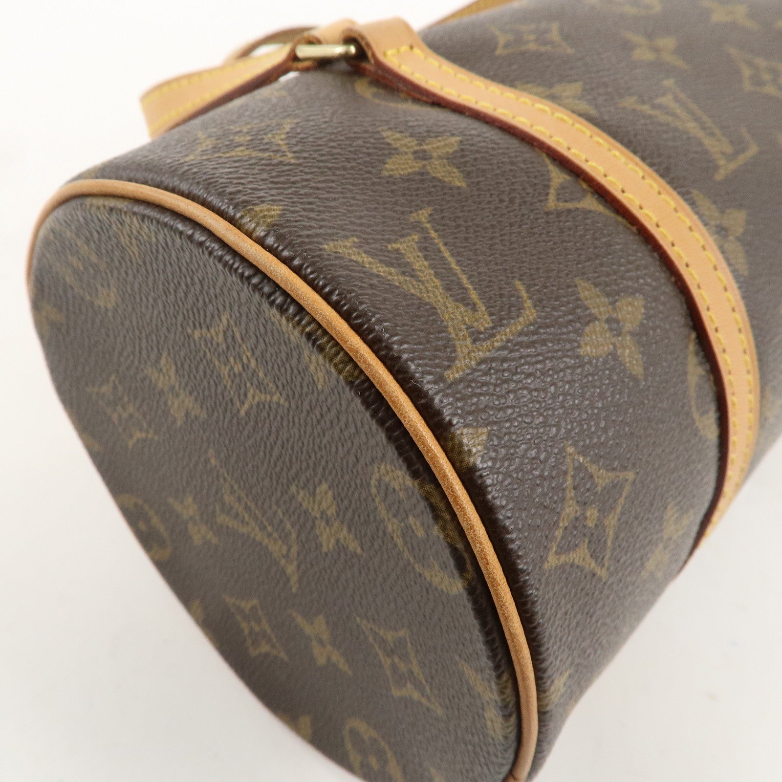 Louis Vuitton Monogram Papillon 26 Hand Bag 
Pouch Brown M51386