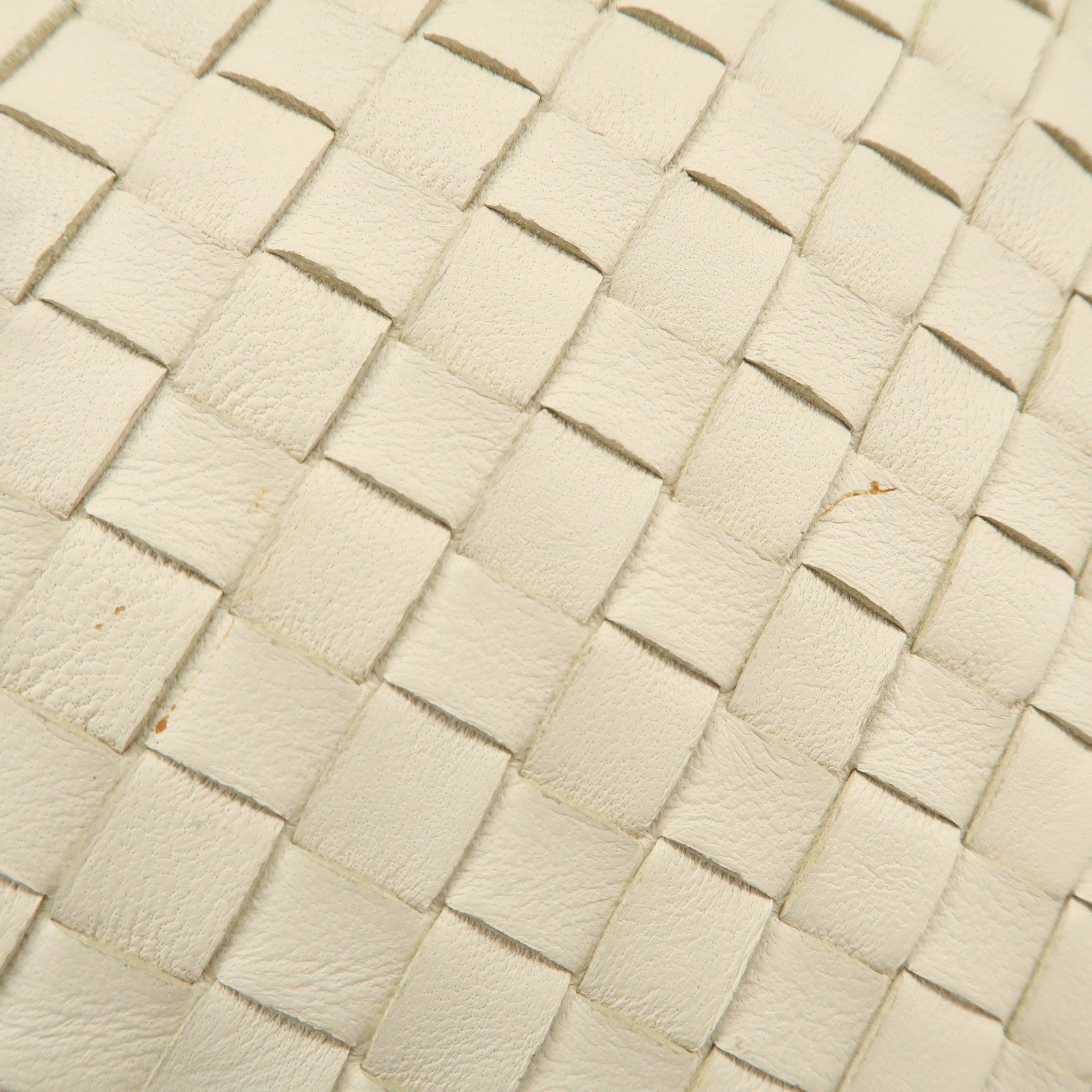 BOTTEGA VENETA Intrecciato Leather Pouch Cosmetic Pouch Ivory