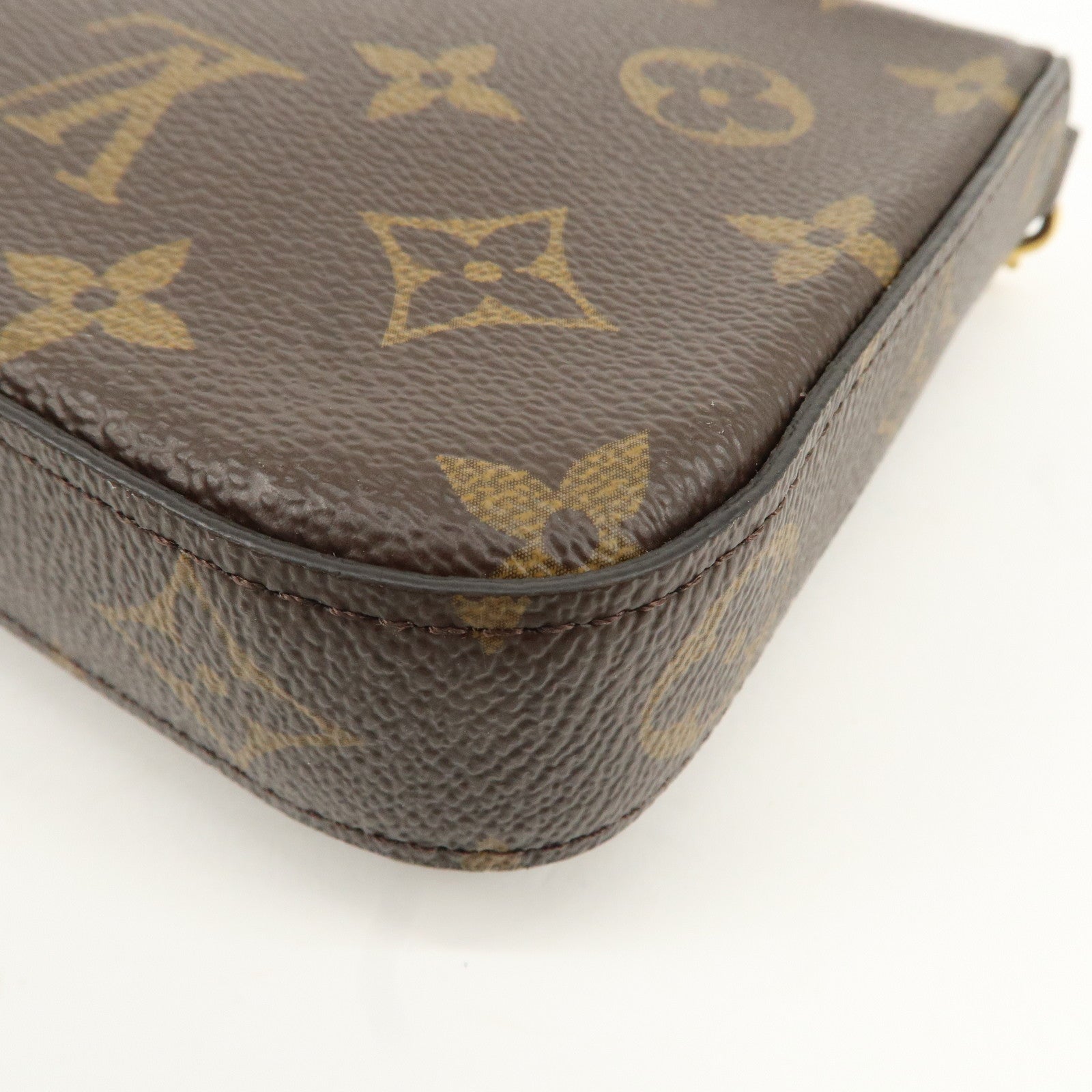 Louis Vuitton Monogram Pochette Felicie Shoulder Bag M81896