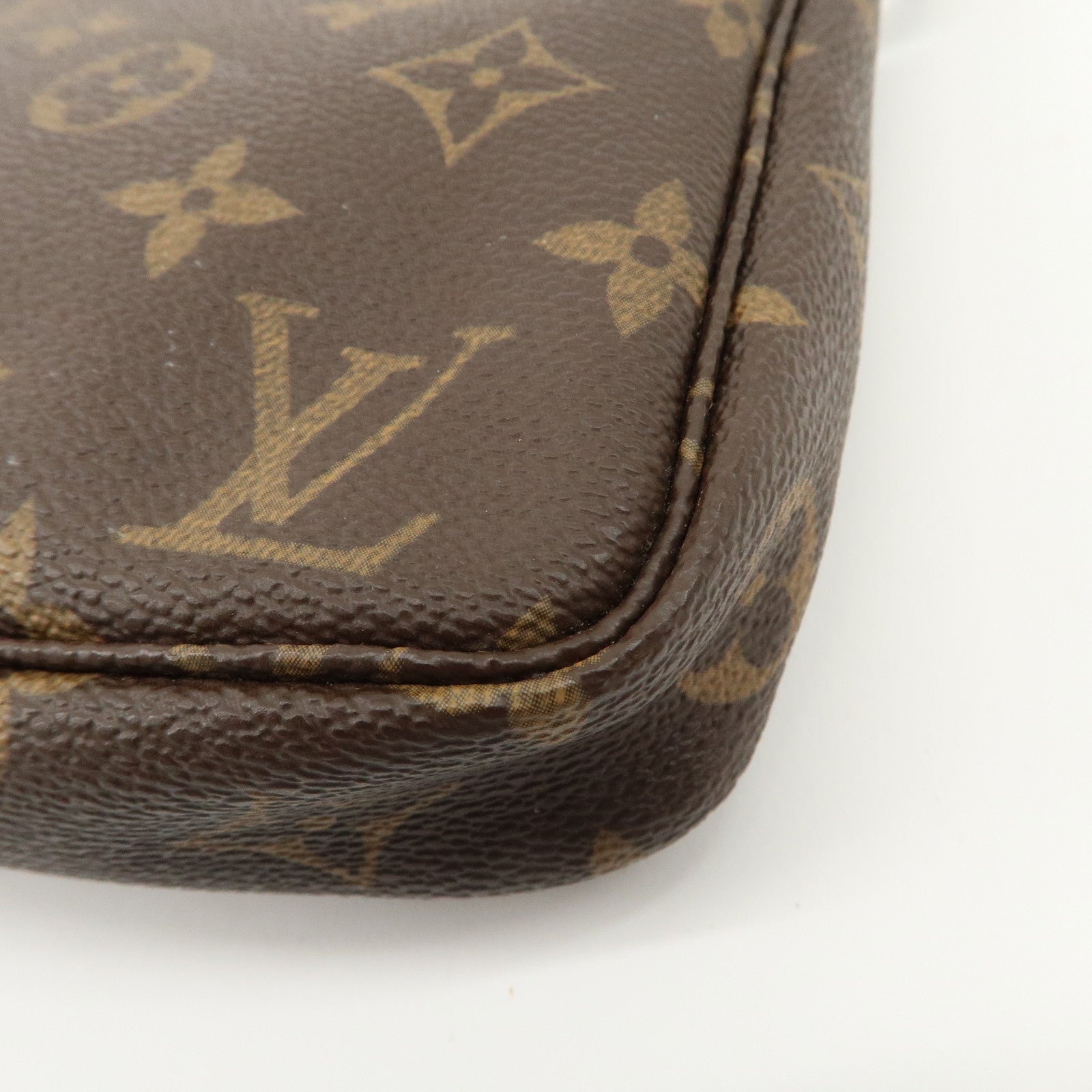 Louis Vuitton Monogram Pochette Accessoires Pouch M51980