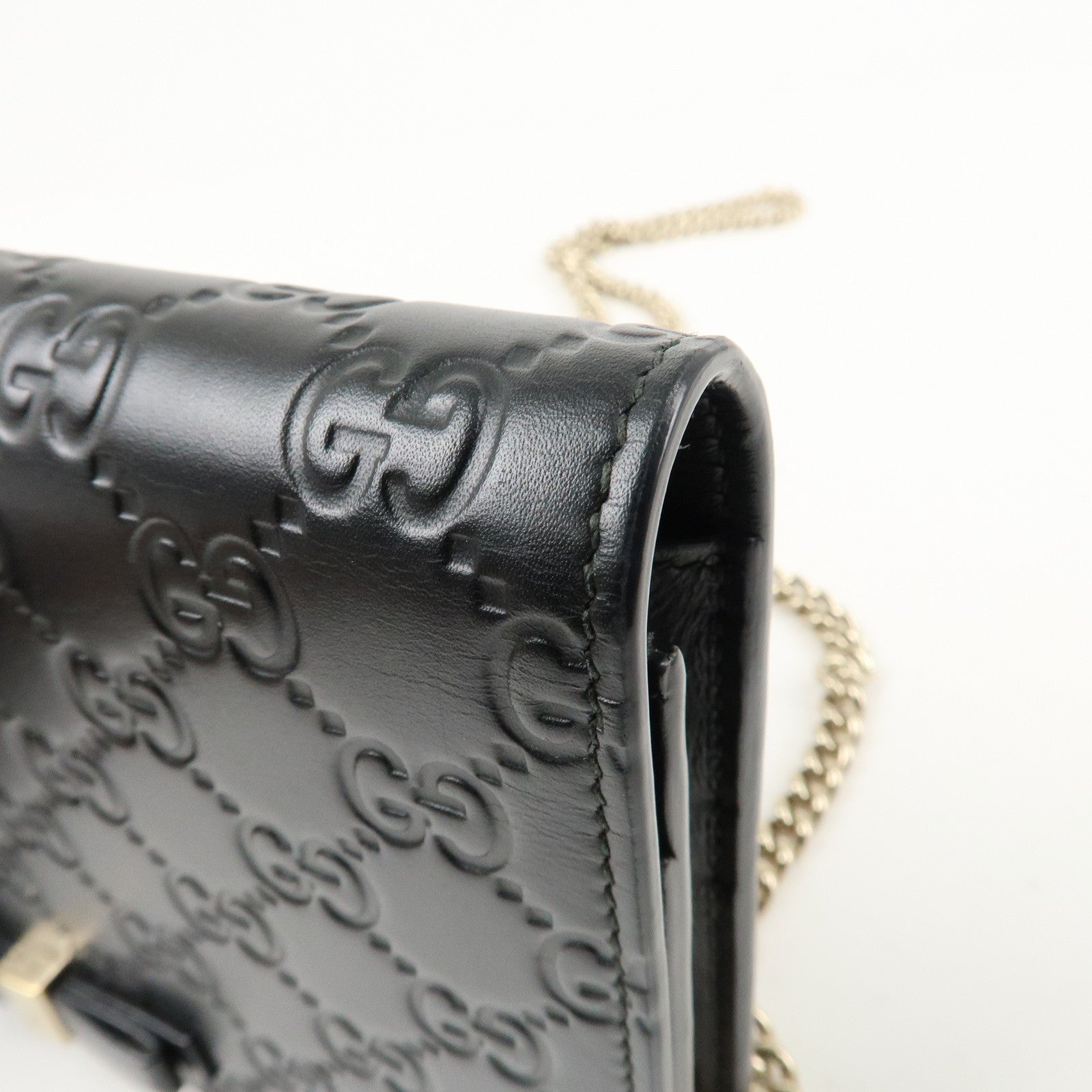 GUCCI Guccissima Leather Chain Wallet Black 431408 Used