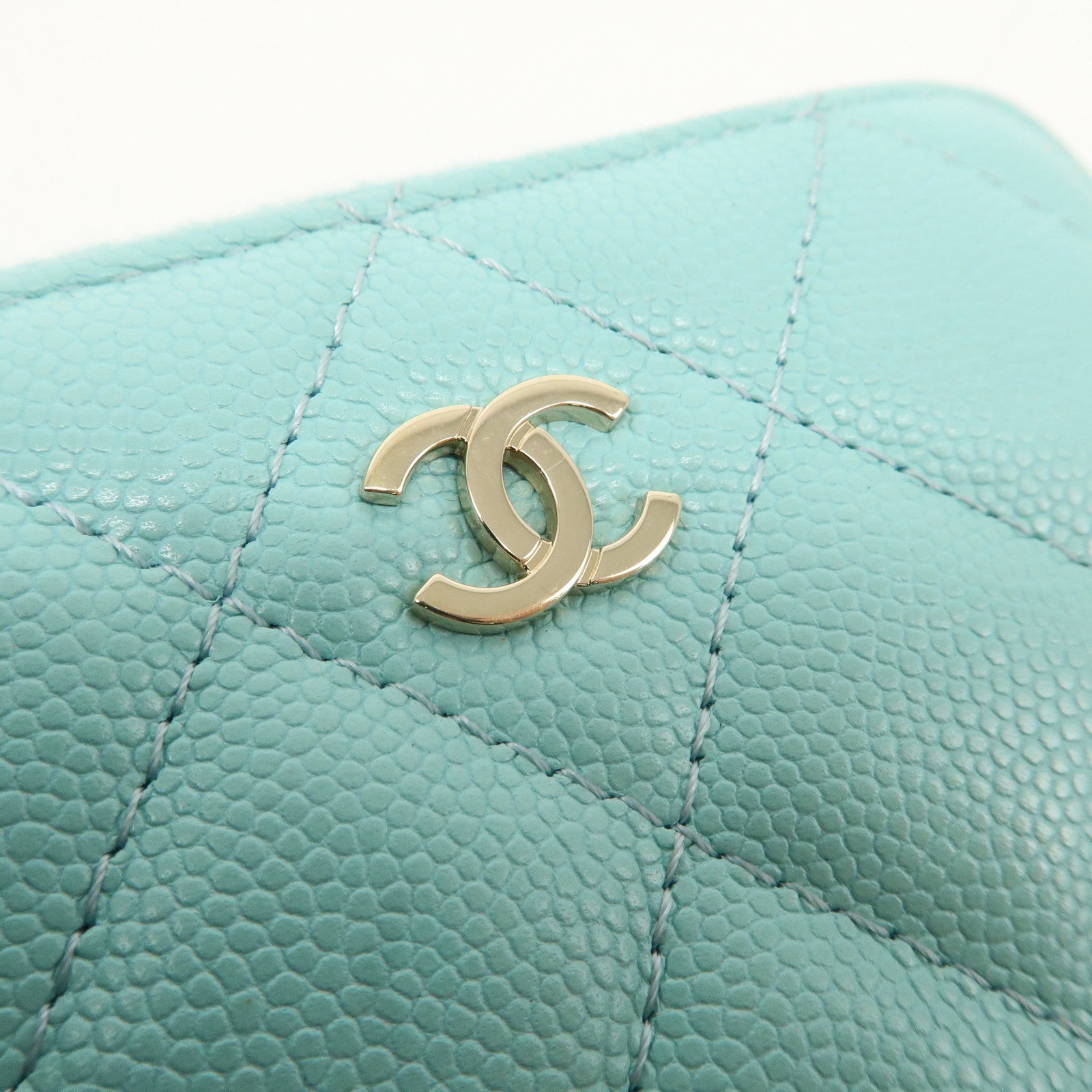 CHANEL Matelasse Caviar Skin Round Zipper Card Case Blue Used