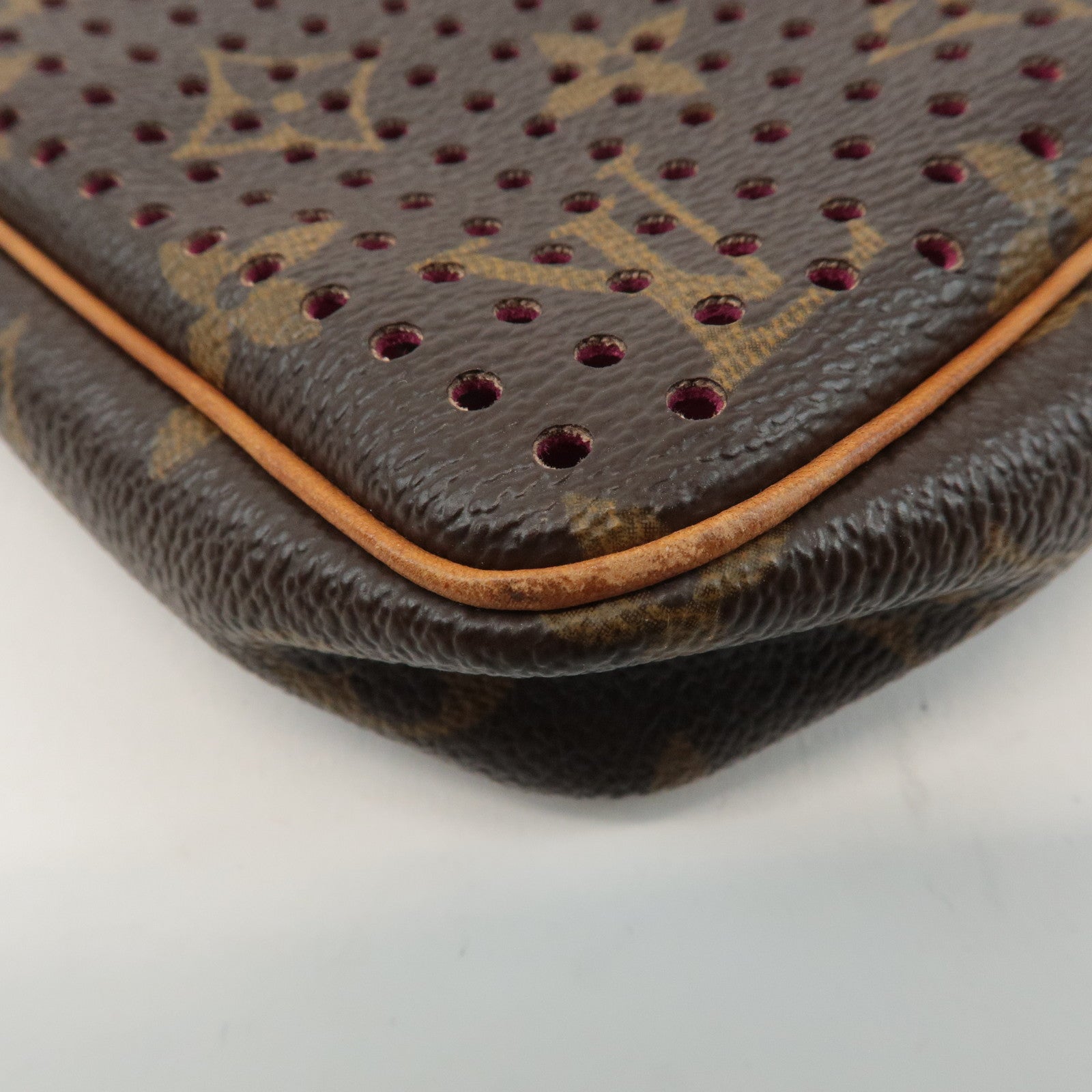 Louis Vuitton Monogram Perforated Pochette Accessoires M95183