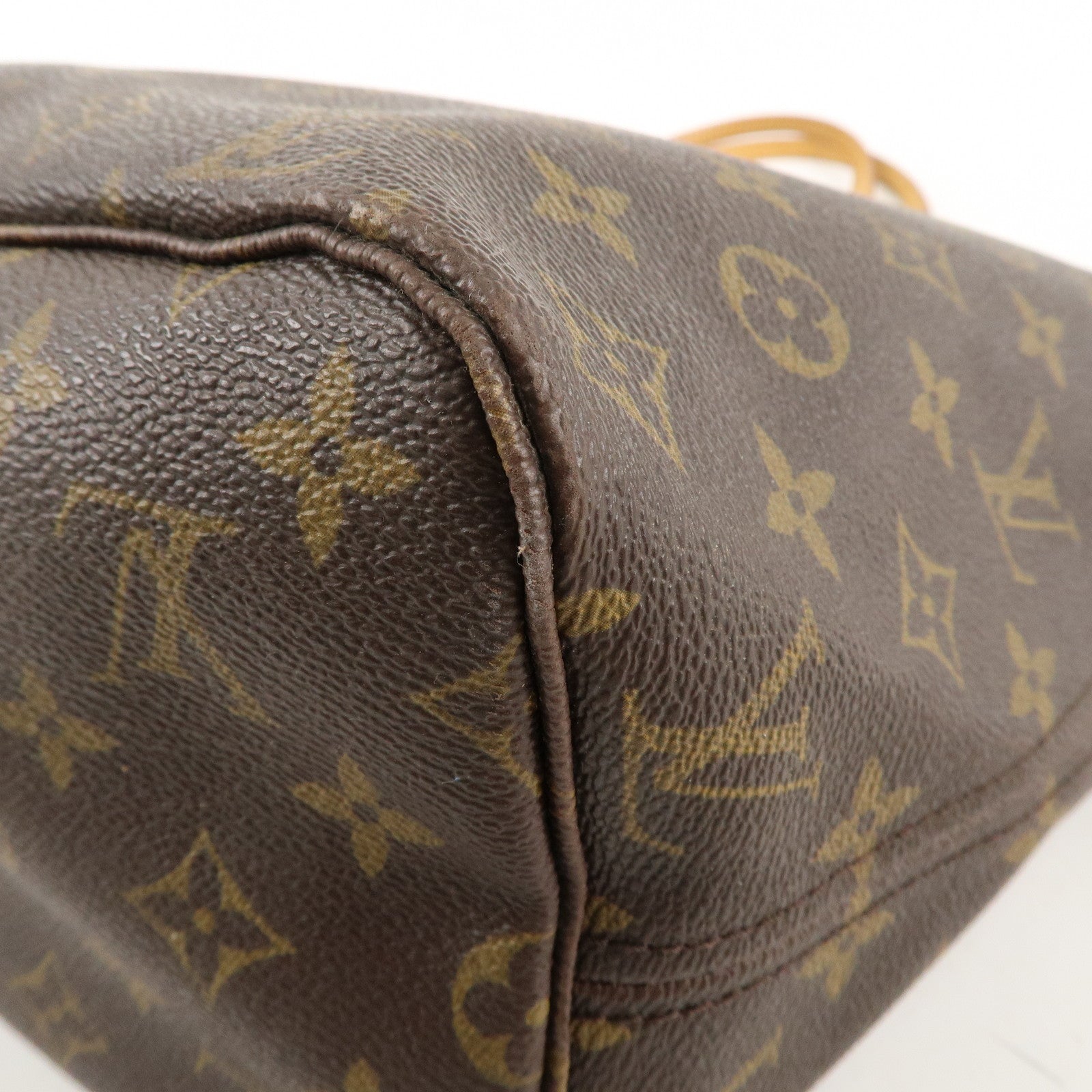 Louis Vuitton Monogram Neverfull MM Tote Bag Brown M40156