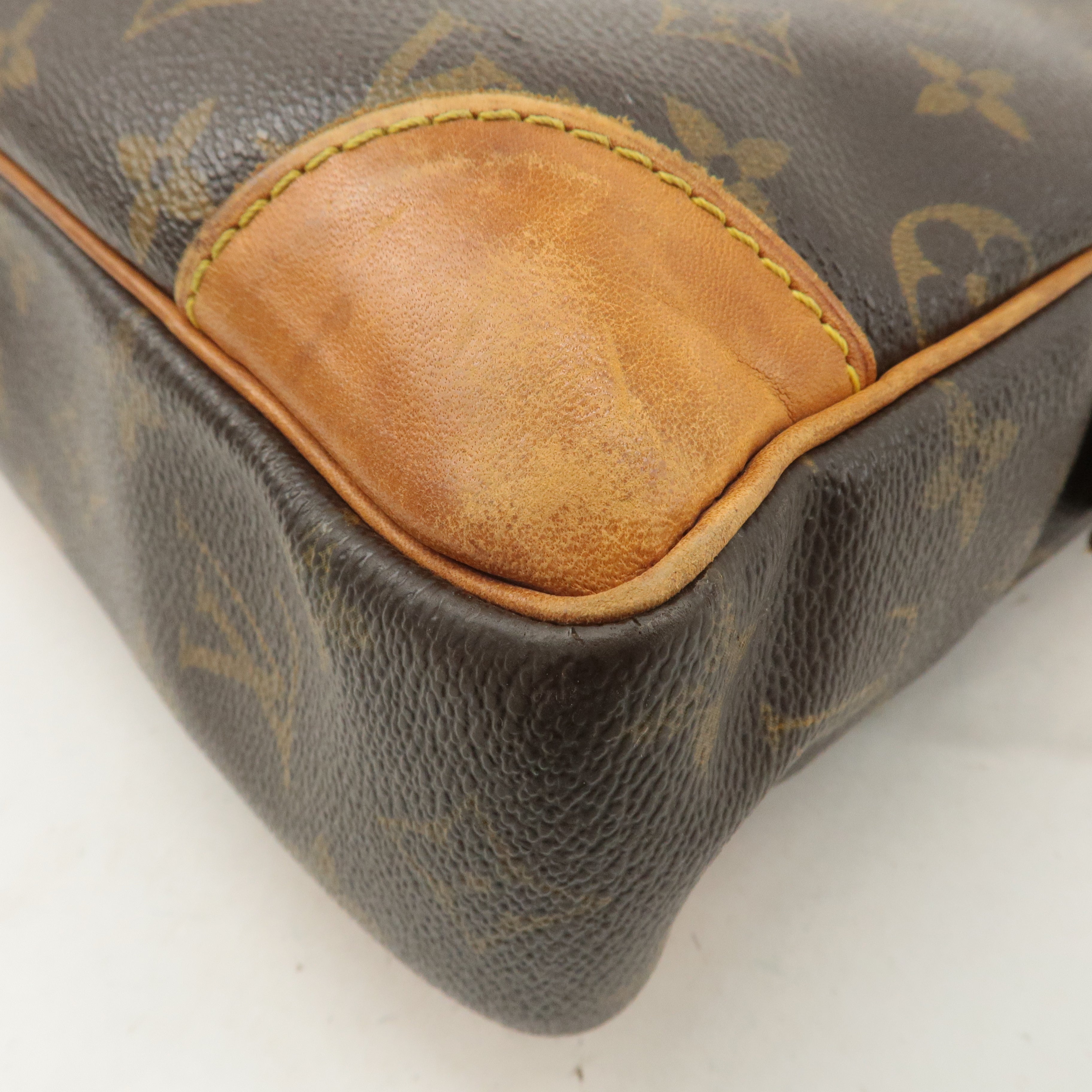 Louis Vuitton Monogram Porte Documents Voyage Bag Brown M53361