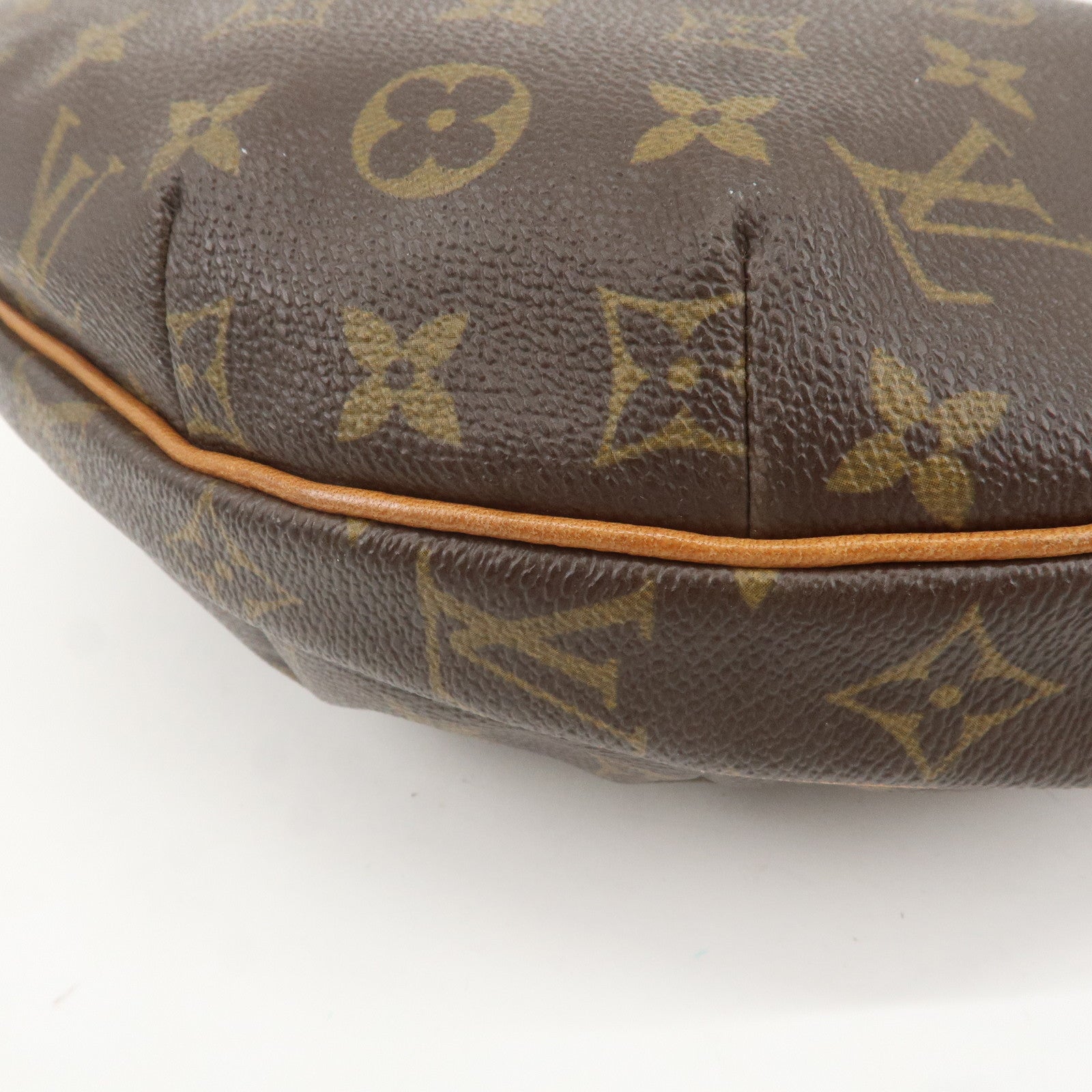 Louis Vuitton Monogram Croissant MM Hand Bag Shoulder Bag M51512