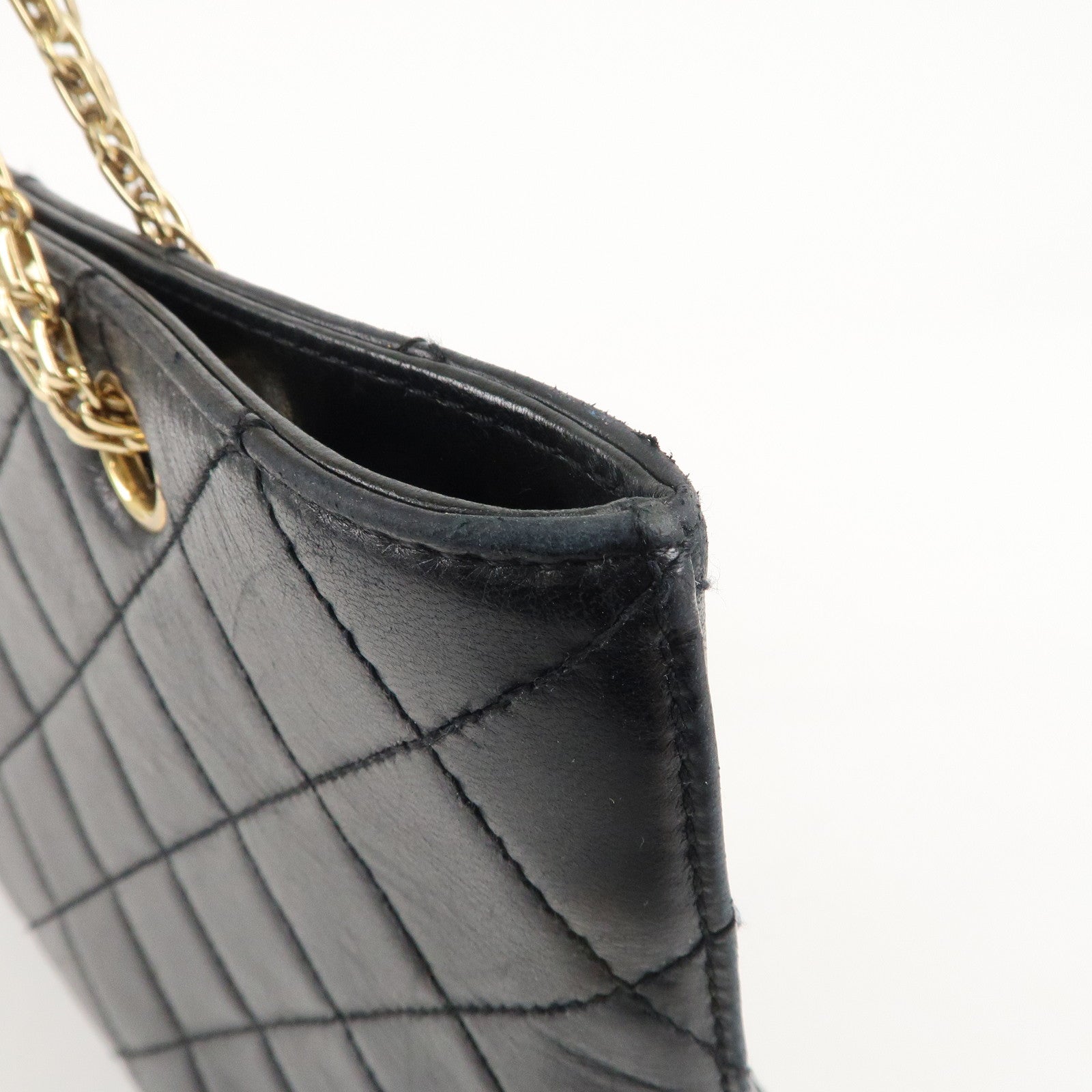 CHANEL Matelasse Lamb Skin Chain Shoulder Bag Black