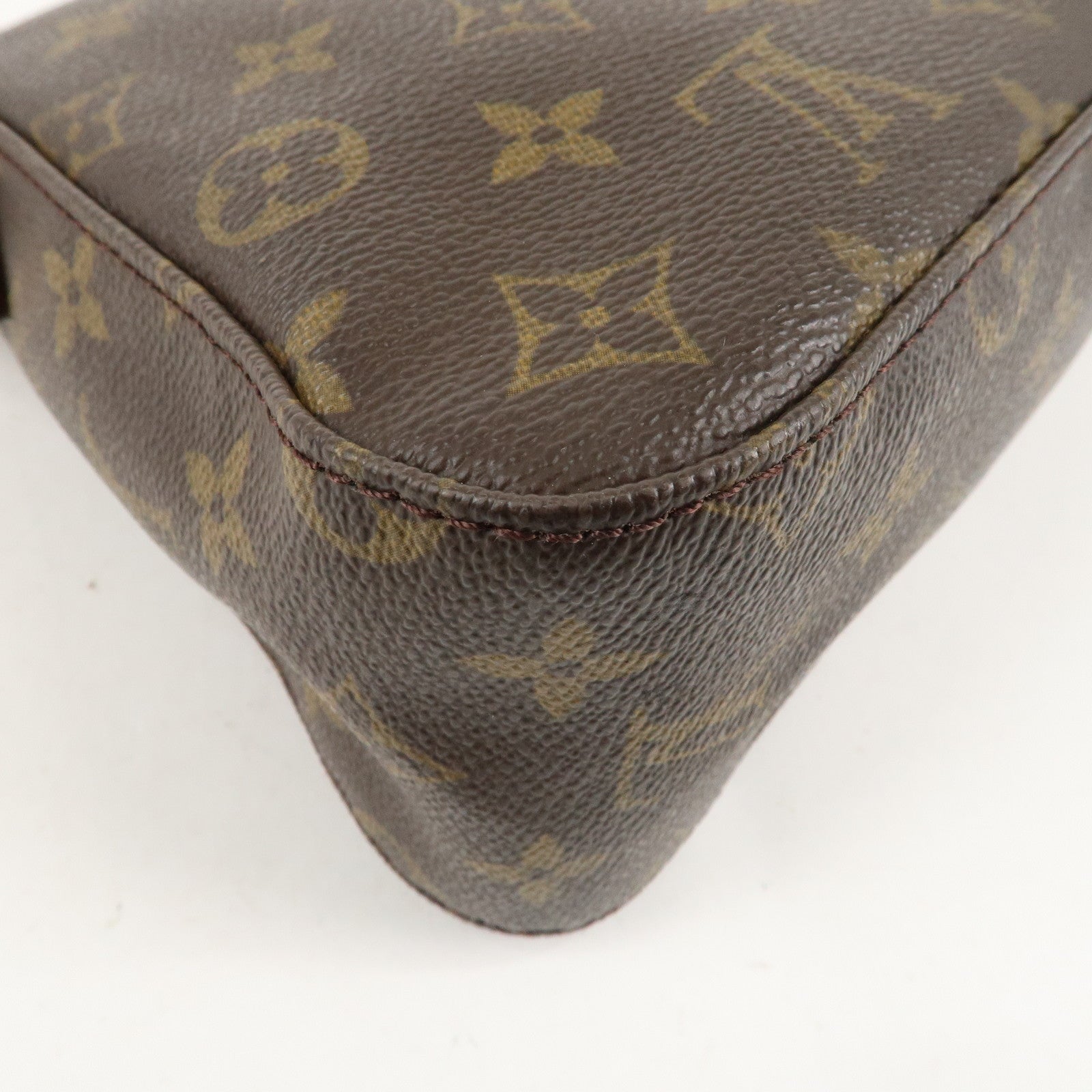 Louis Vuitton Monogram Mini Looping Shoulder Bag Hand Bag M51147