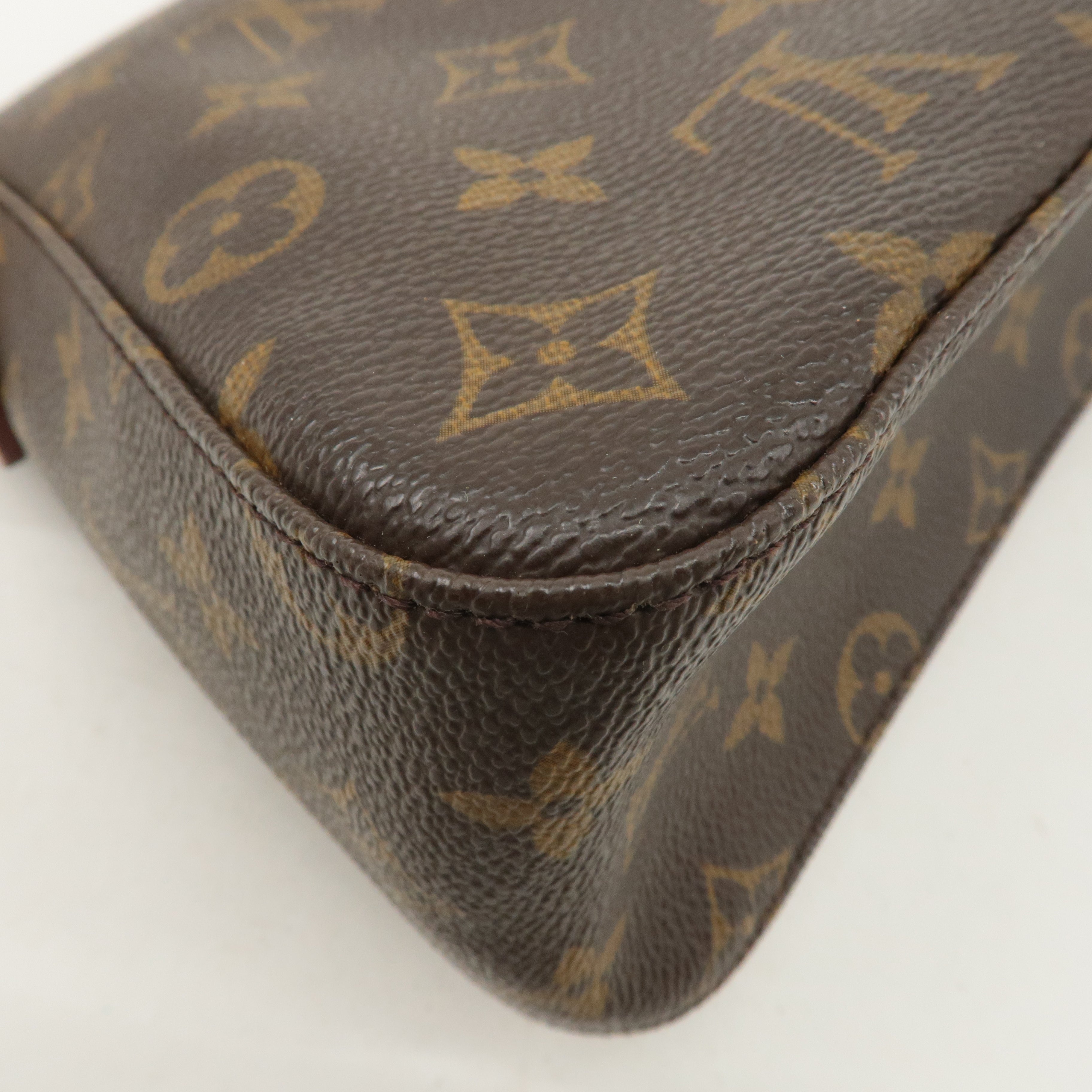 Louis Vuitton Monogram Mini Looping Shoulder Bag Hand Bag M51147