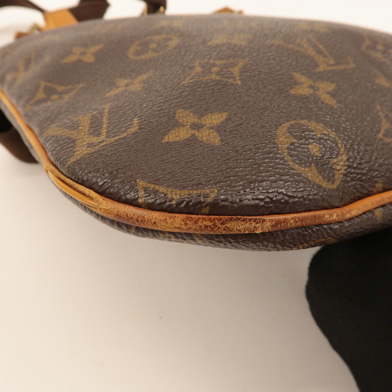 Louis Vuitton Monogram Pochette Bosphore Shoulder Bag M40044