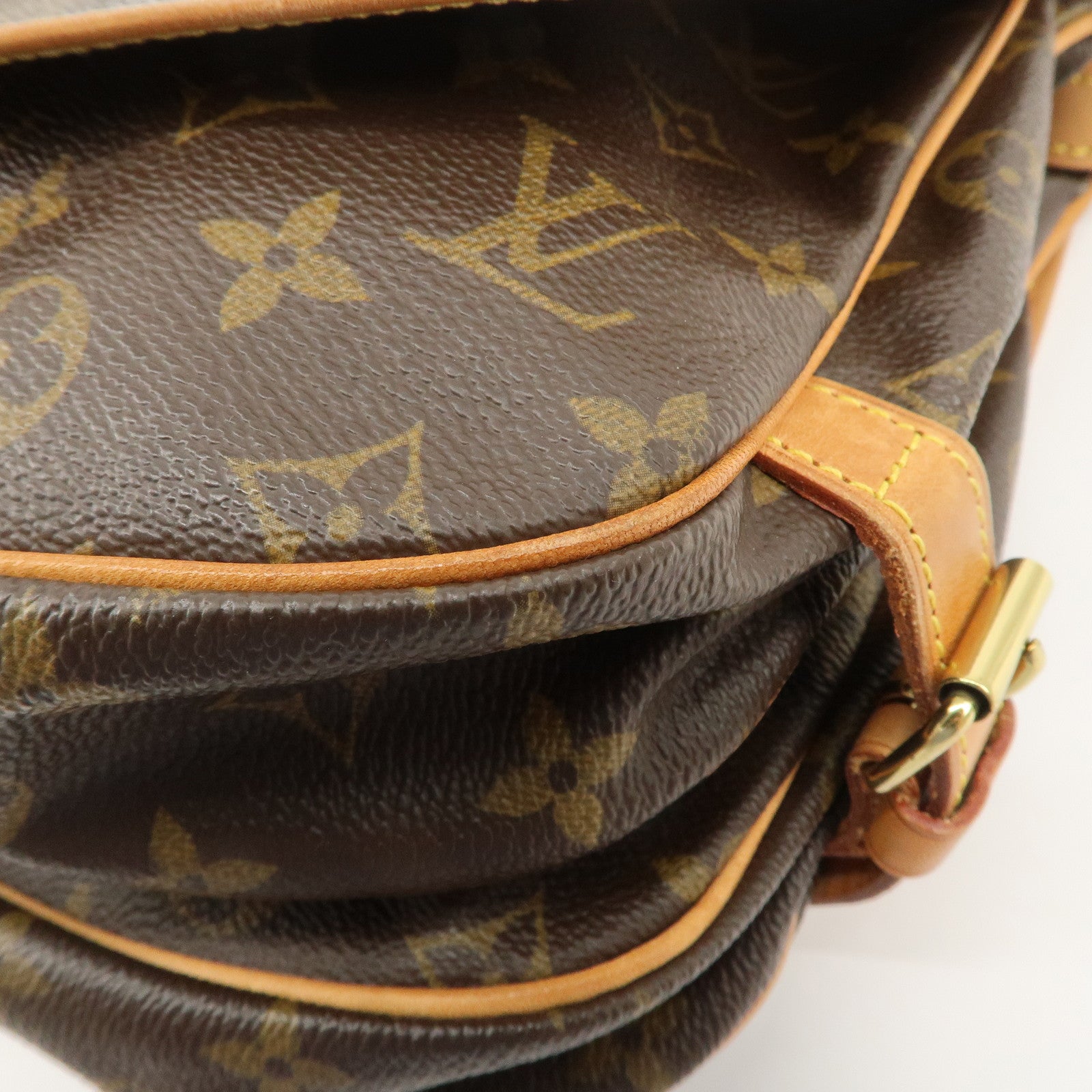 Louis Vuitton Monogram Saumur 30 Crossbody Bag Brown M42256 Used