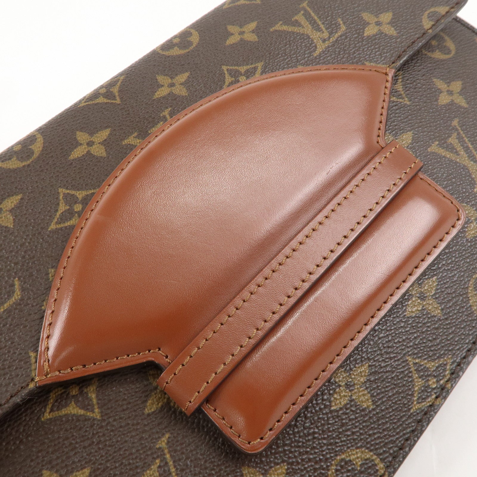 Louis Vuitton Monogram Canvas Chaillot Clutch Bag M51788