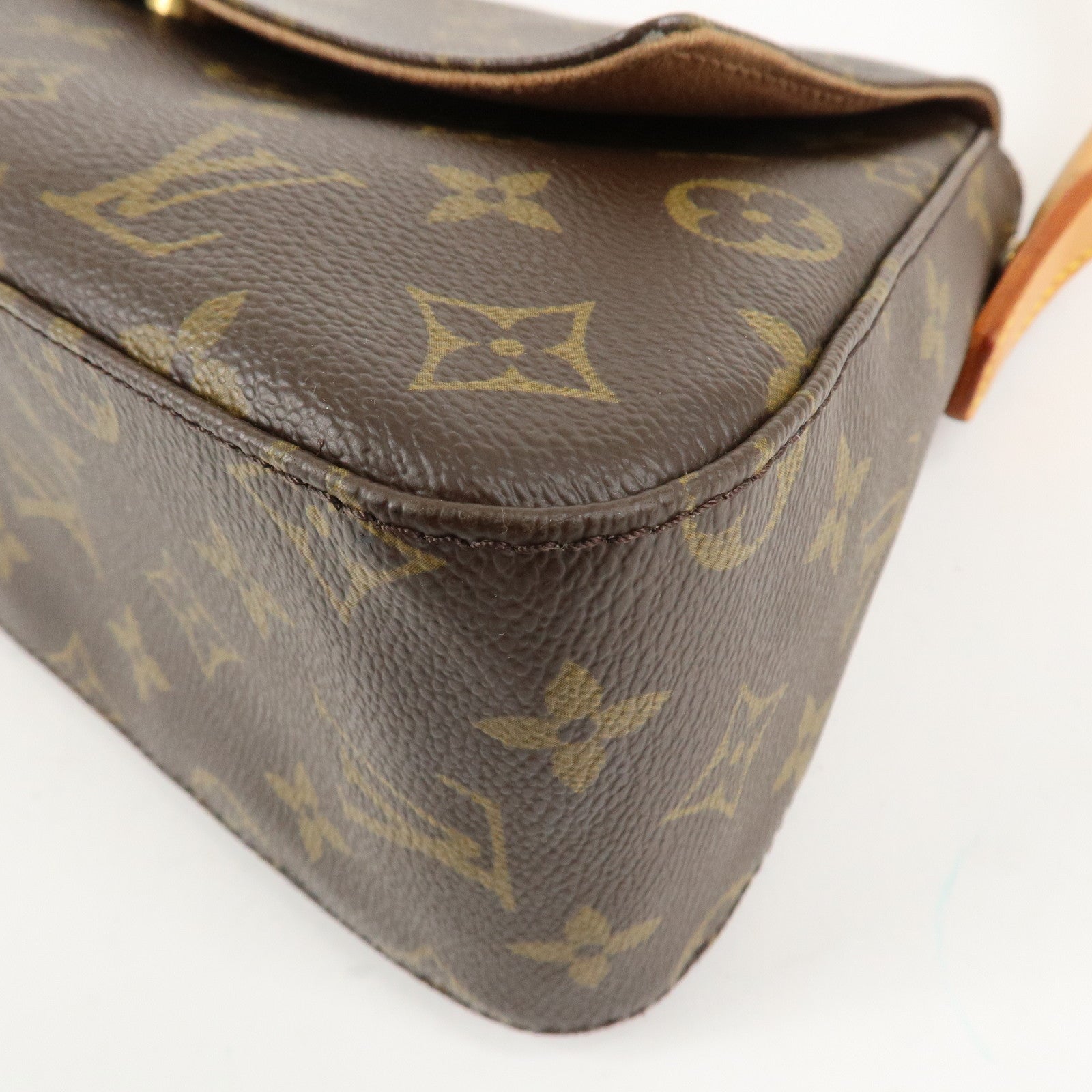 Louis Vuitton Monogram Mini Looping Shoulder Bag Hand Bag M51147