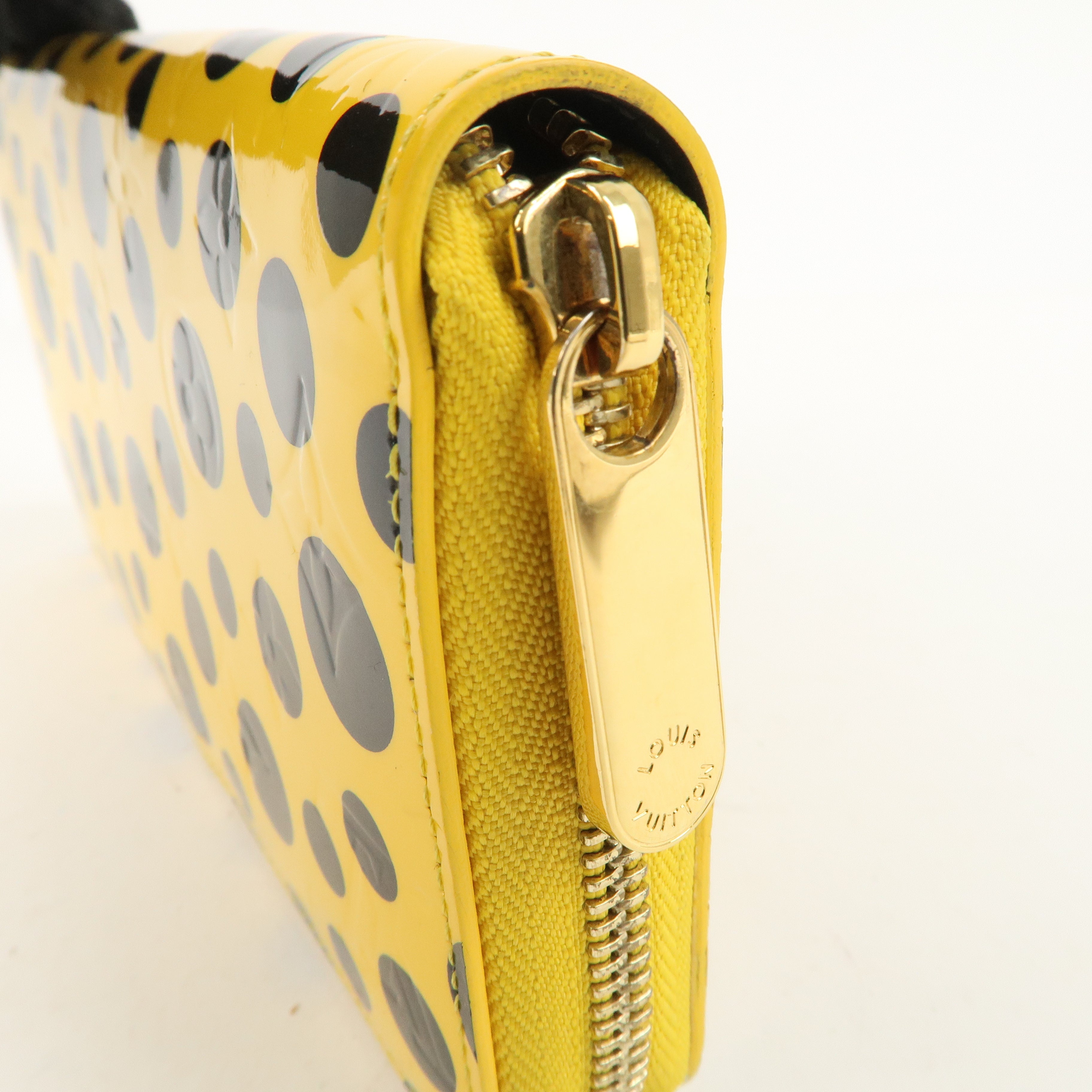 Louis Vuitton Vernis YayoiKusama Dots Infinity Zippy Wallet M91571