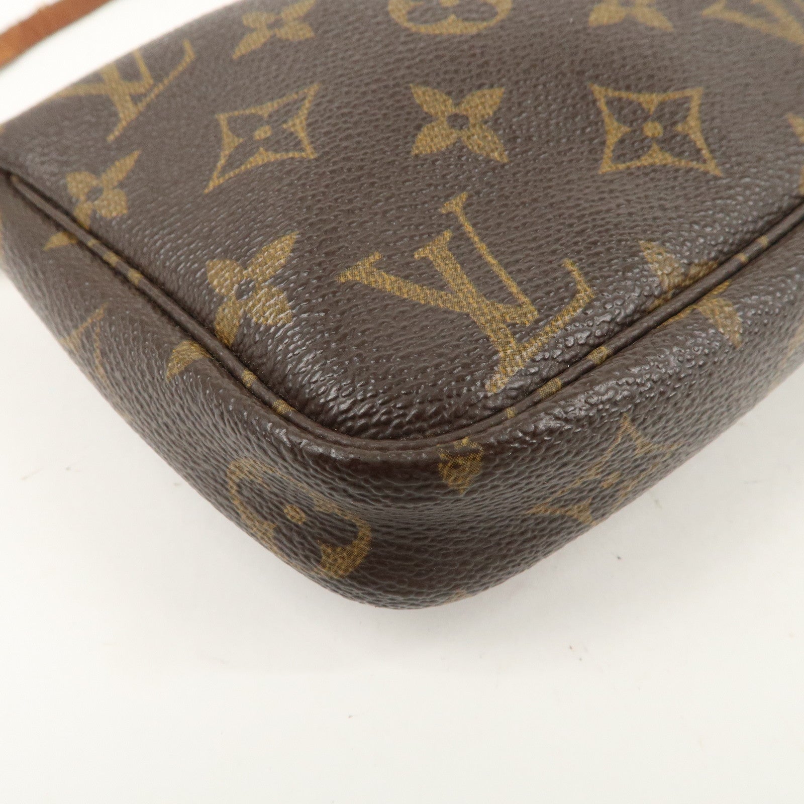 Louis Vuitton Monogram Pochette Accessoires Pouch M51980