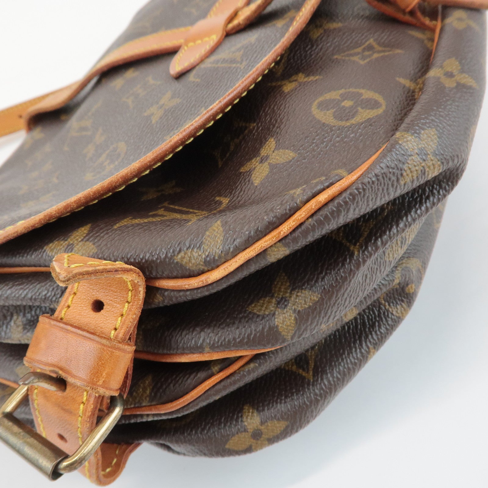 Louis Vuitton Monogram Saumur 30 Shoulder Bag Brown M42256