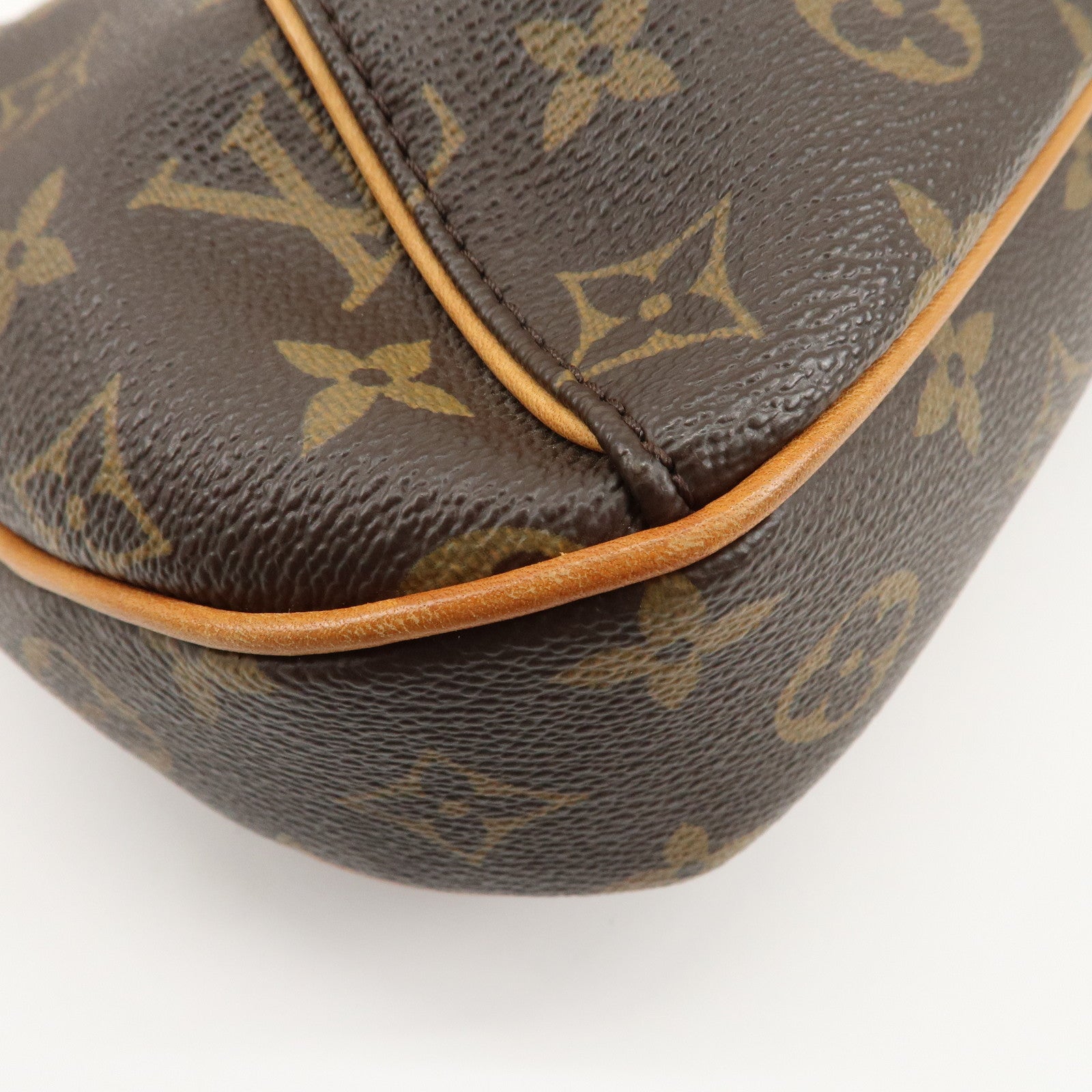 Louis Vuitton Monogram Thames PM Shoulder Bag M56384