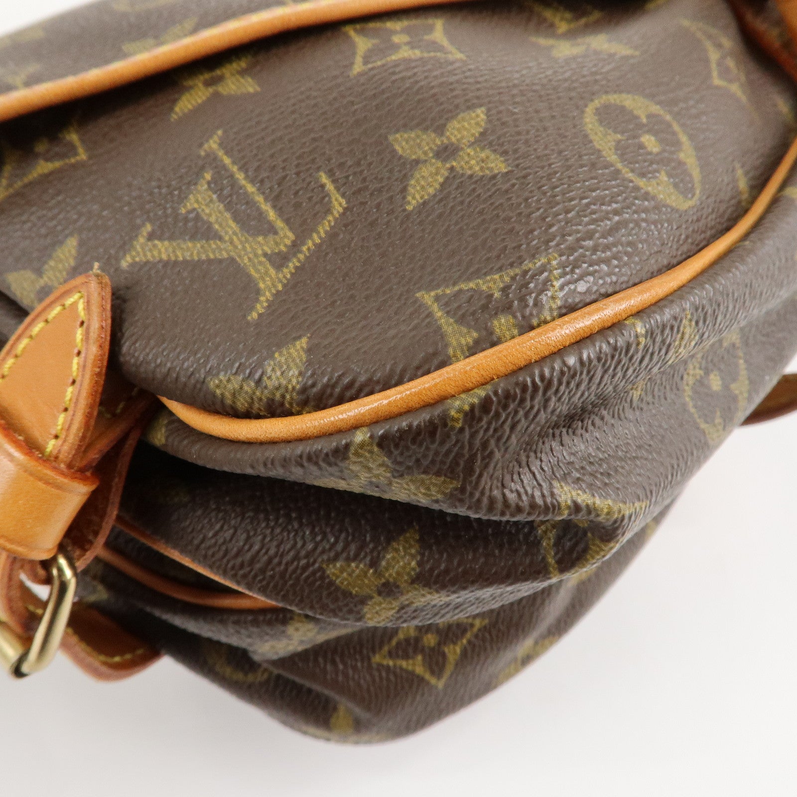 Louis Vuitton Monogram Saumur 30 Crossbody Bag Brown M42256 Used