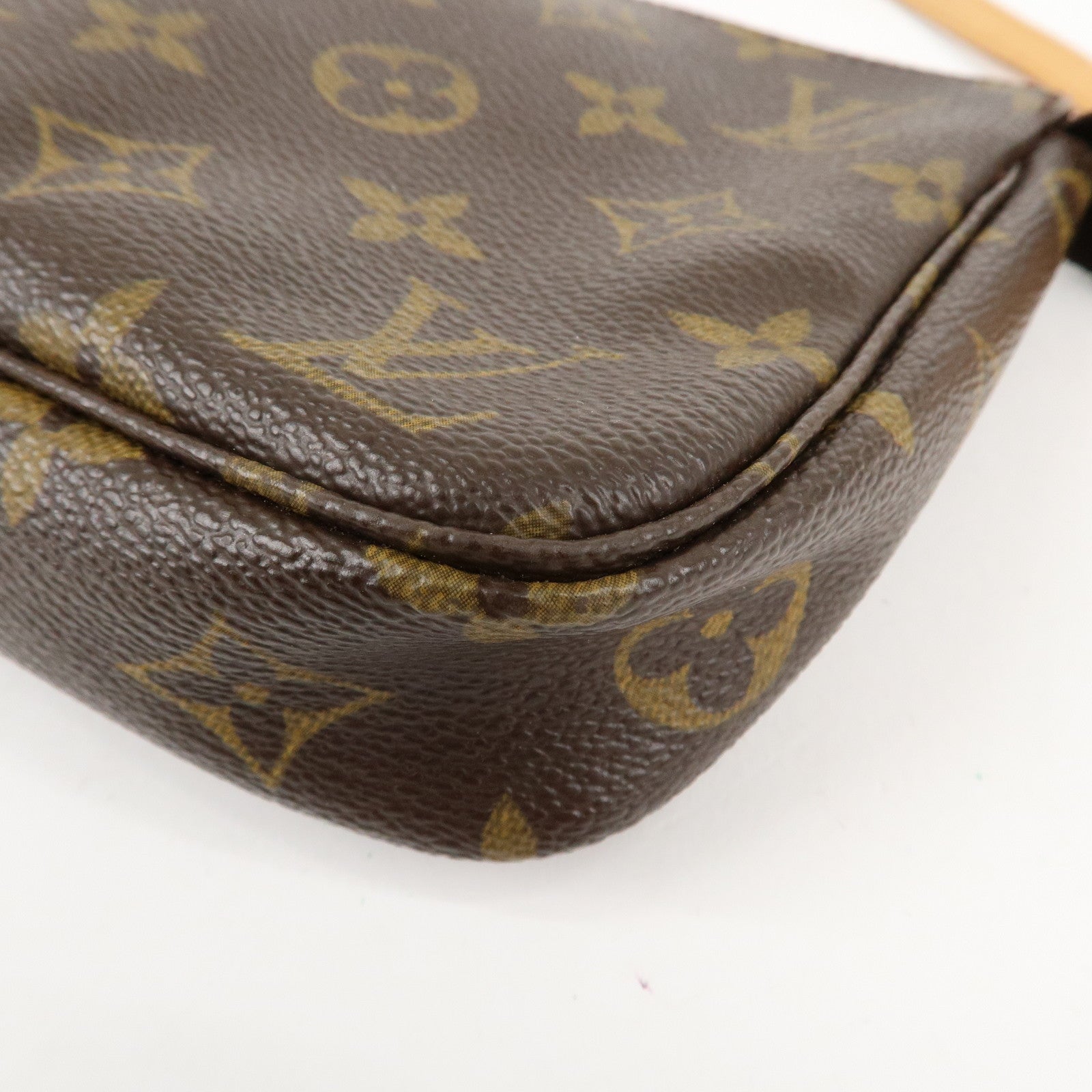 Louis Vuitton Monogram Pochette Accessoires Pouch M51980