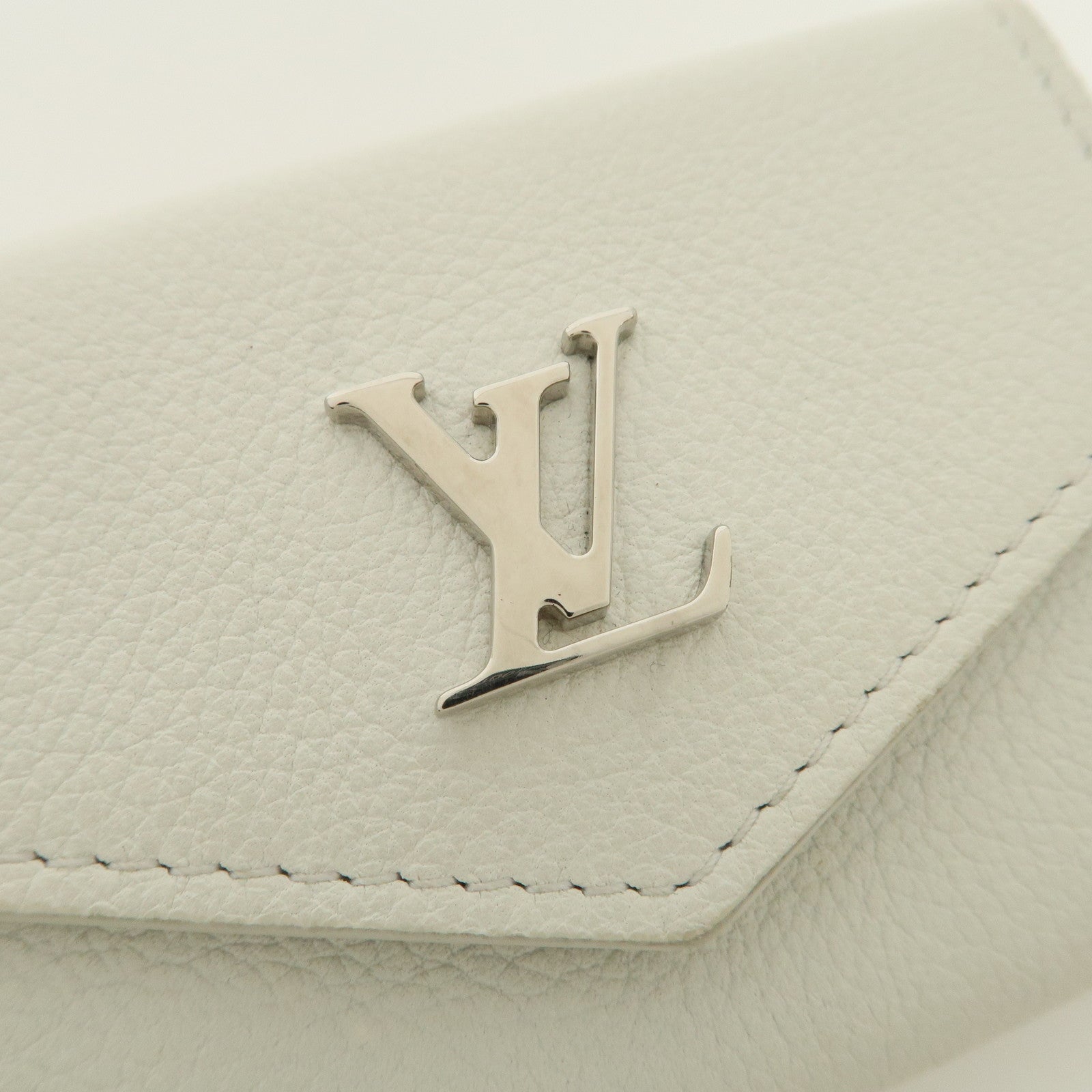 Louis Vuitton Portefeuille Lock Mini Wallet White M68482