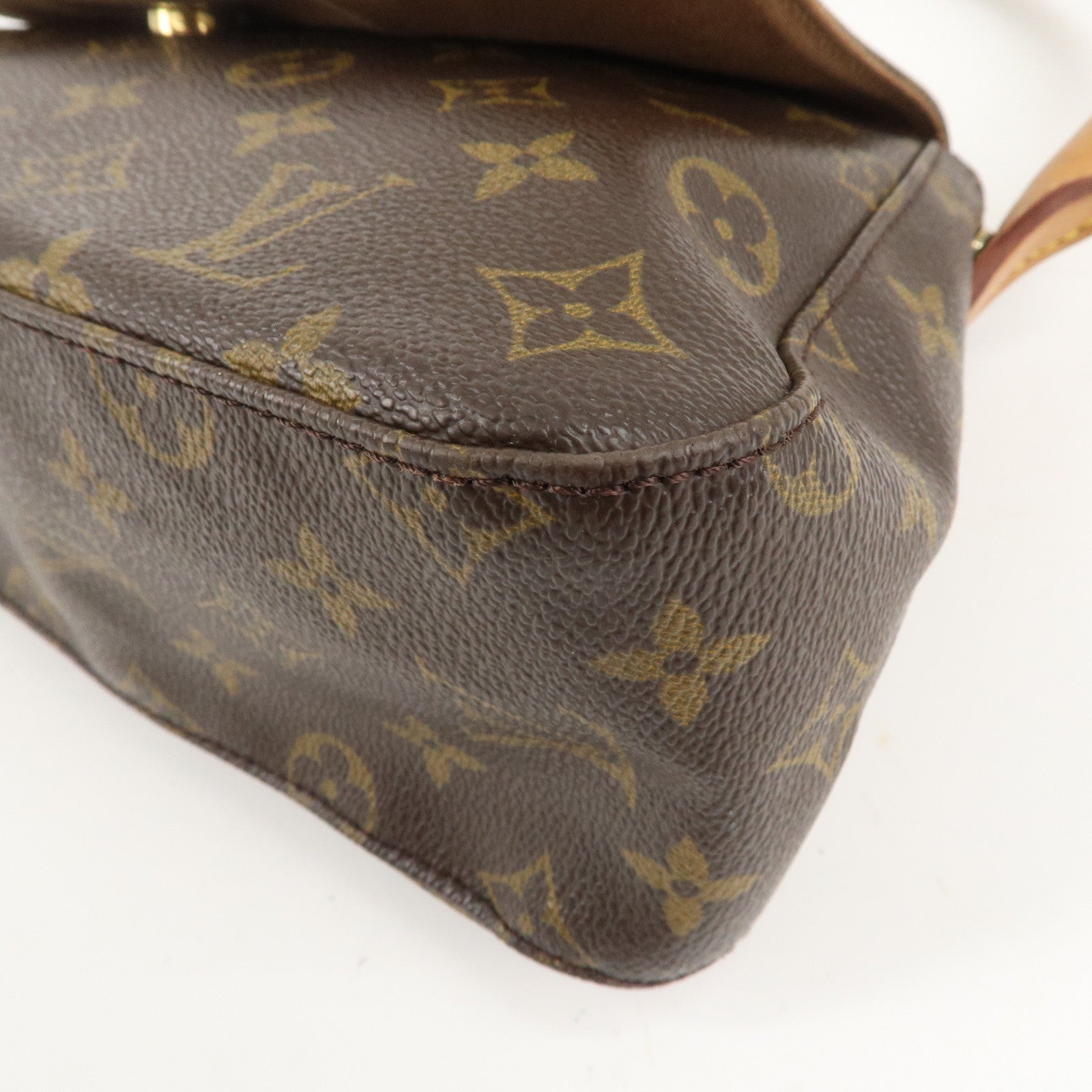 Louis Vuitton Monogram Mini Looping Shoulder Bag Hand Bag M51147