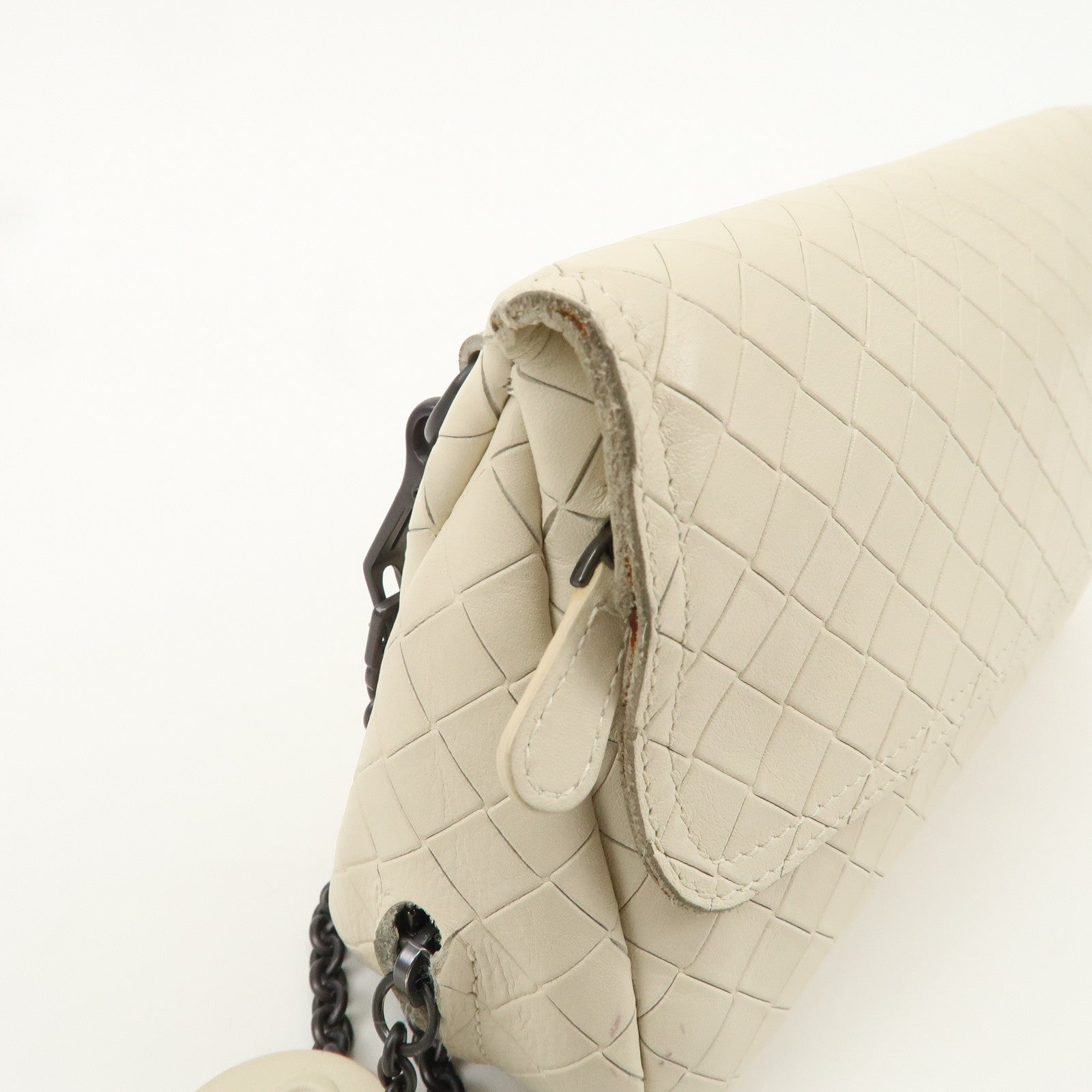 BOTTEGA VENETA Intreccio Mirage Leather Shoulder Bag White