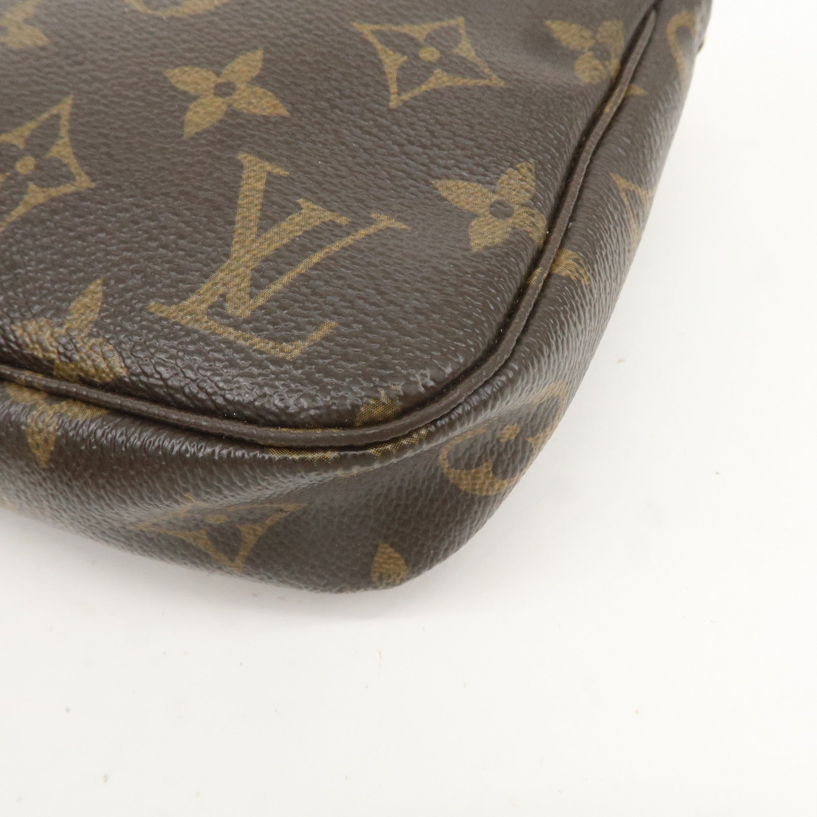 Louis Vuitton Monogram Pochette Accessoires Pouch M51980