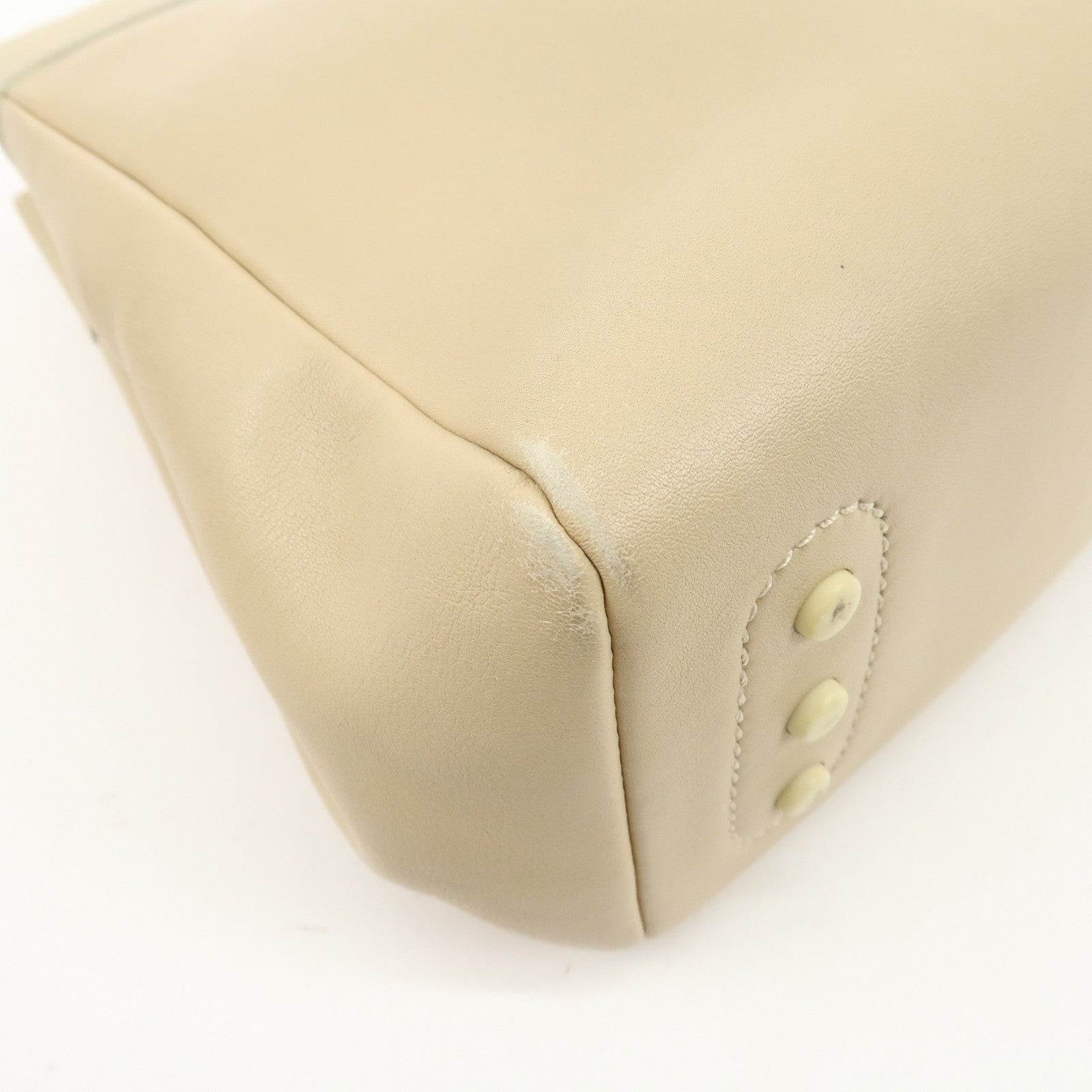 TOD
S Logo Leather Tote Bag Hand Bag Beige Cream